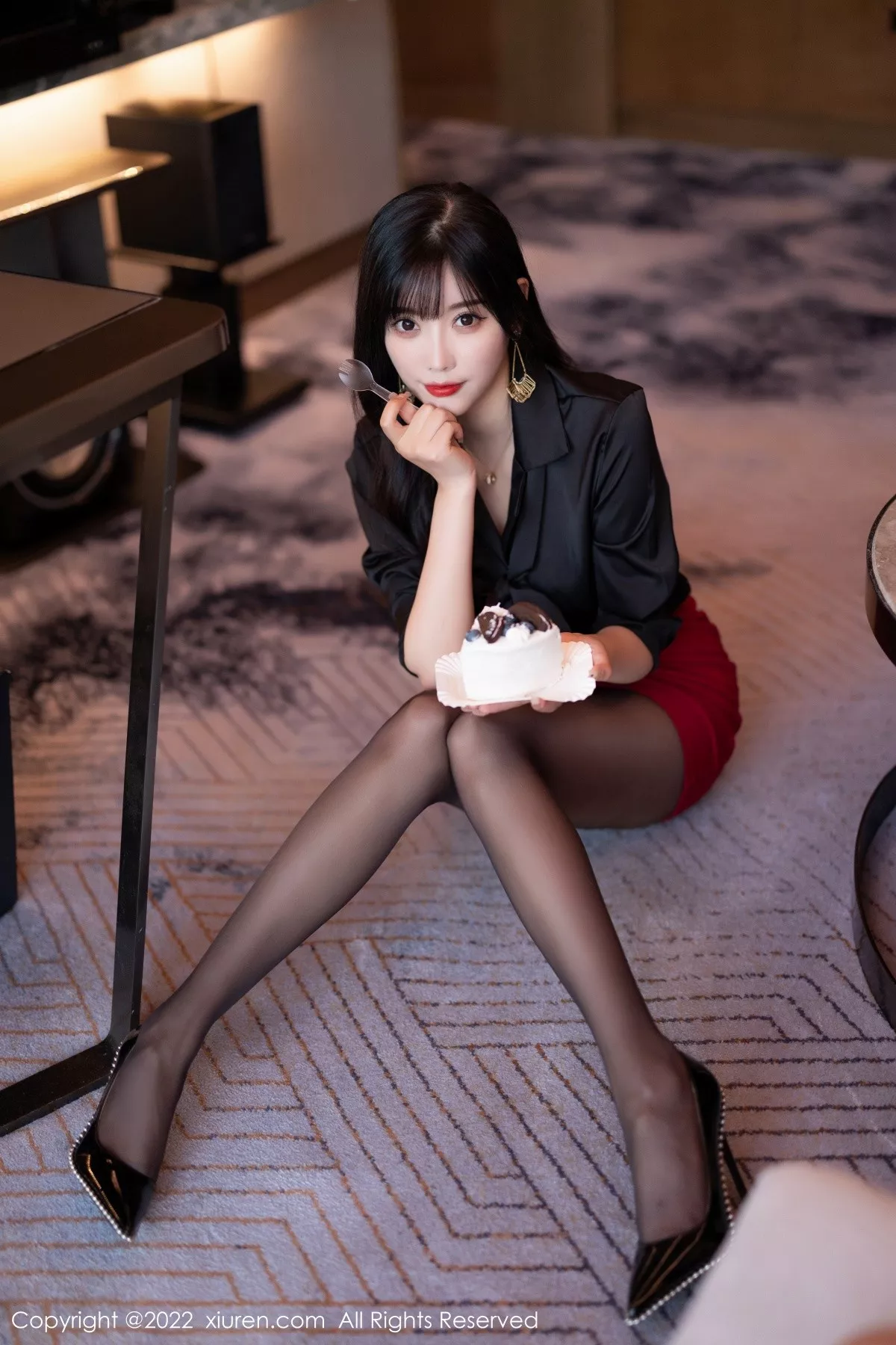 秀人集.com_[XiuRen秀人网]No.5390_女神杨晨晨Yome半脱露轻透蕾丝内衣配超薄无内黑丝诱惑写真82P