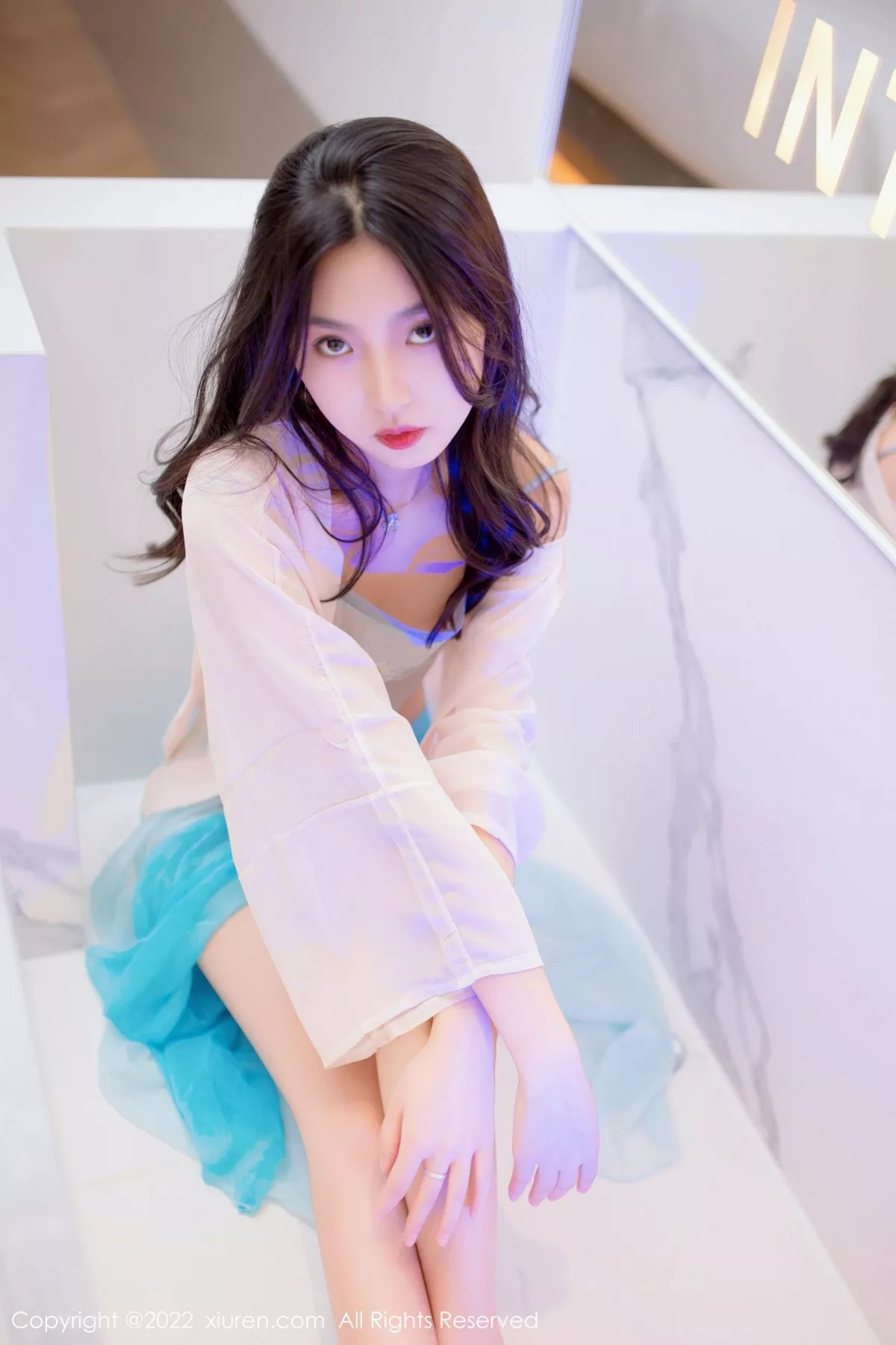 秀人集.com_[XiuRen秀人网]No.5399_新人模特十九九私房多套性感服饰秀曼妙苗条身材迷人诱惑写真117P