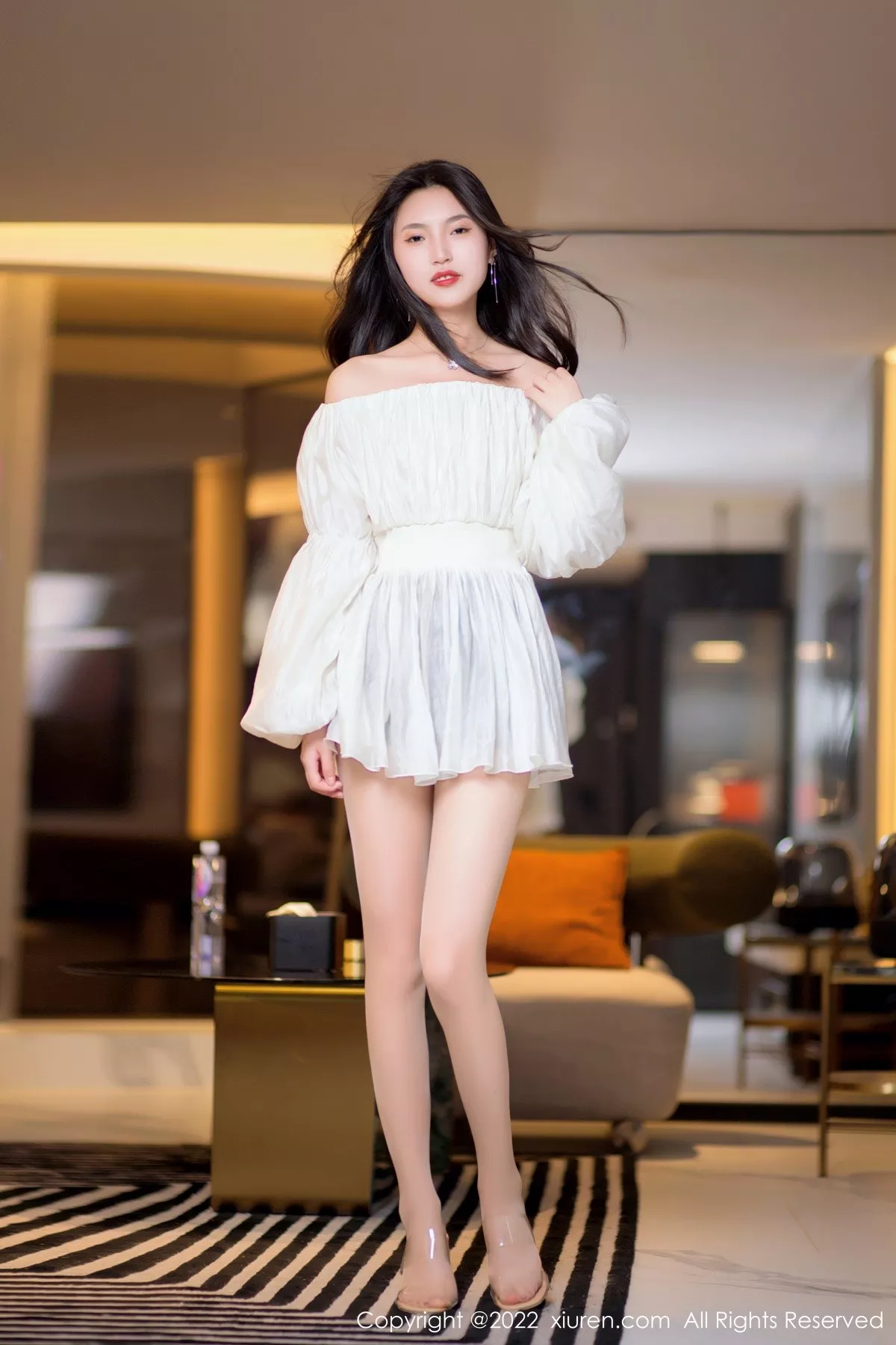 秀人集.com_[XiuRen秀人网]No.5399_新人模特十九九私房多套性感服饰秀曼妙苗条身材迷人诱惑写真117P