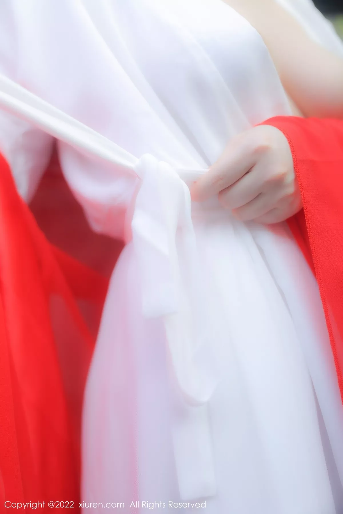 秀人集.com_[XiuRen秀人网]No.5414_模特豆瓣酱性感红色唐韵古装服饰半脱露傲人豪乳惹火诱惑写真80P