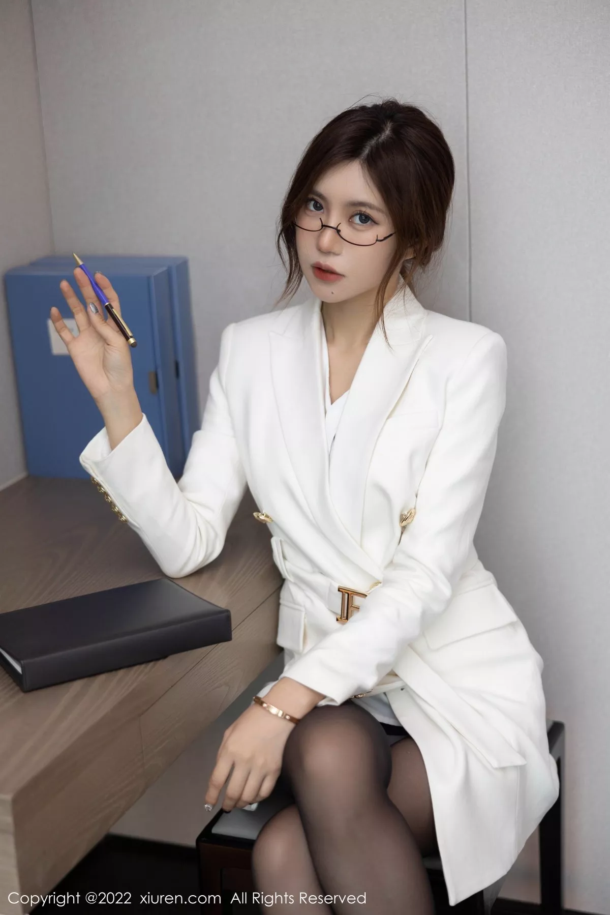 秀人集.com_[XiuRen秀人网]No.5430_女神绮里嘉ula海南心愿旅拍私房半脱露性感浅色蕾丝内衣诱惑写真80P