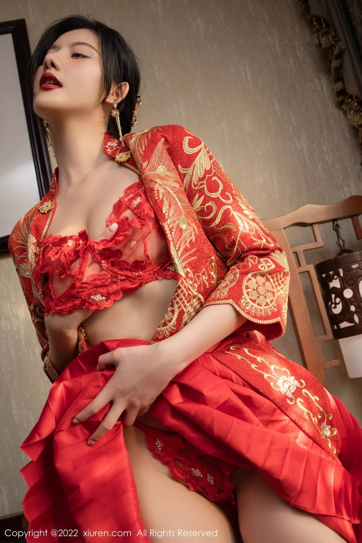 秀人集.com_[XiuRen秀人网]No.5319_模特就是阿朱啊云南旅拍性感红色喜服露轻透情趣内衣诱惑写真70P