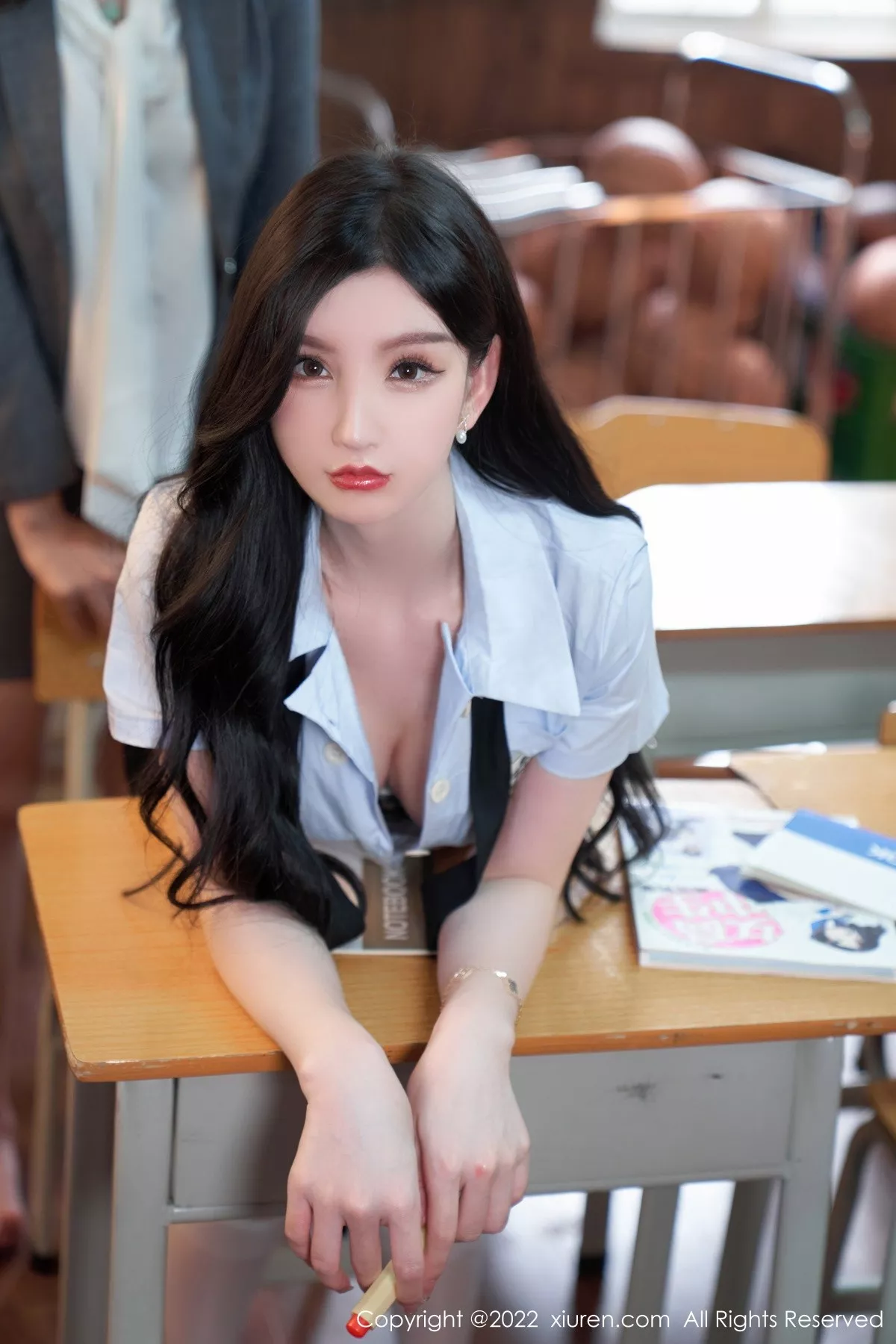 秀人集.com_[XiuRen秀人网]No.5452_女神周于希Sally学妹装扮半脱露黑色蕾丝边内衣撩人诱惑写真76P