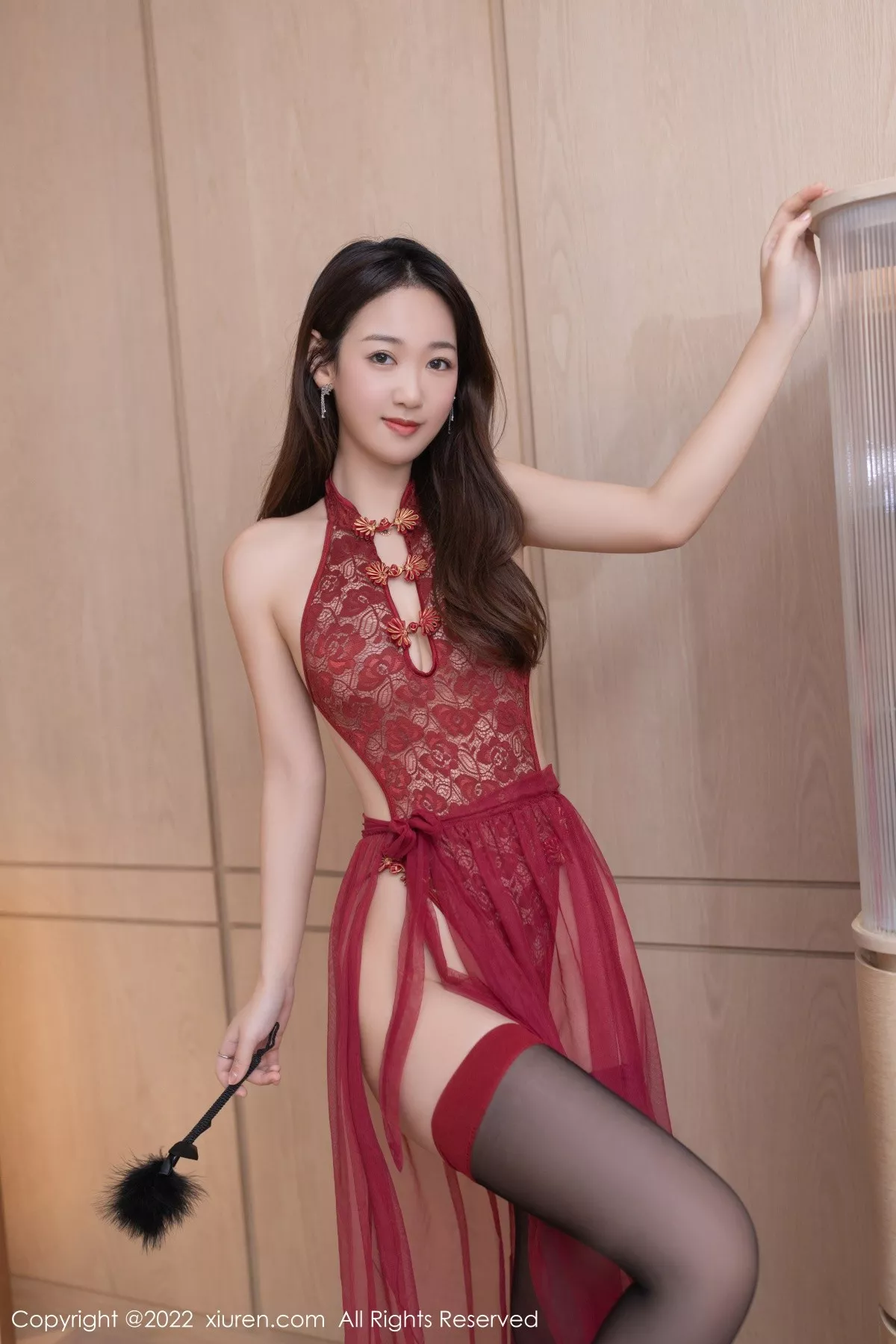 秀人集.com_[XiuRen秀人网]No.5331_模特唐安琪广州-云南旅拍性感红色轻透薄纱秀完美身材诱惑写真75P