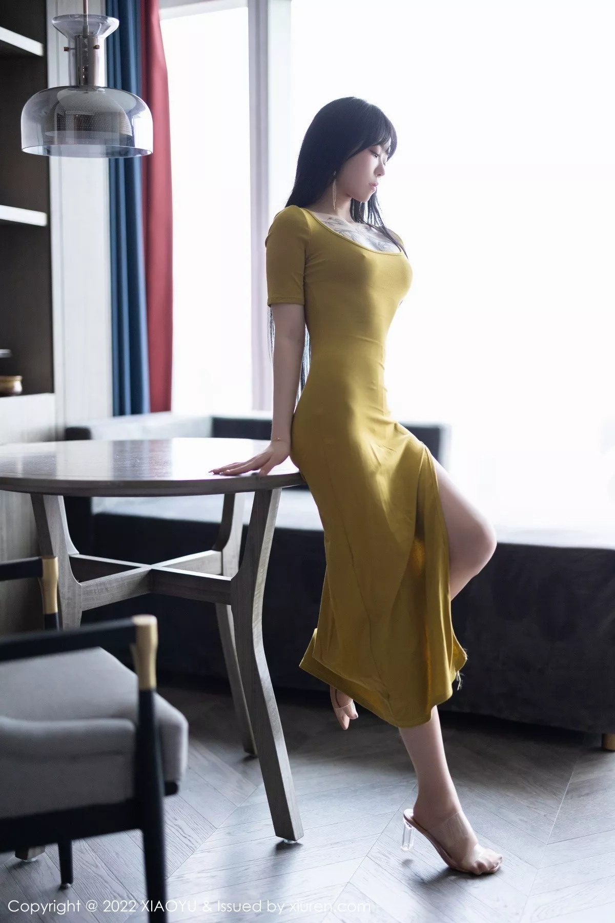 秀人集.com_[XiaoYu画语界]Vol.829_模特奶瓶私房淡蓝围裙配超薄白丝半脱露丁字裤秀翘臀诱惑写真0P