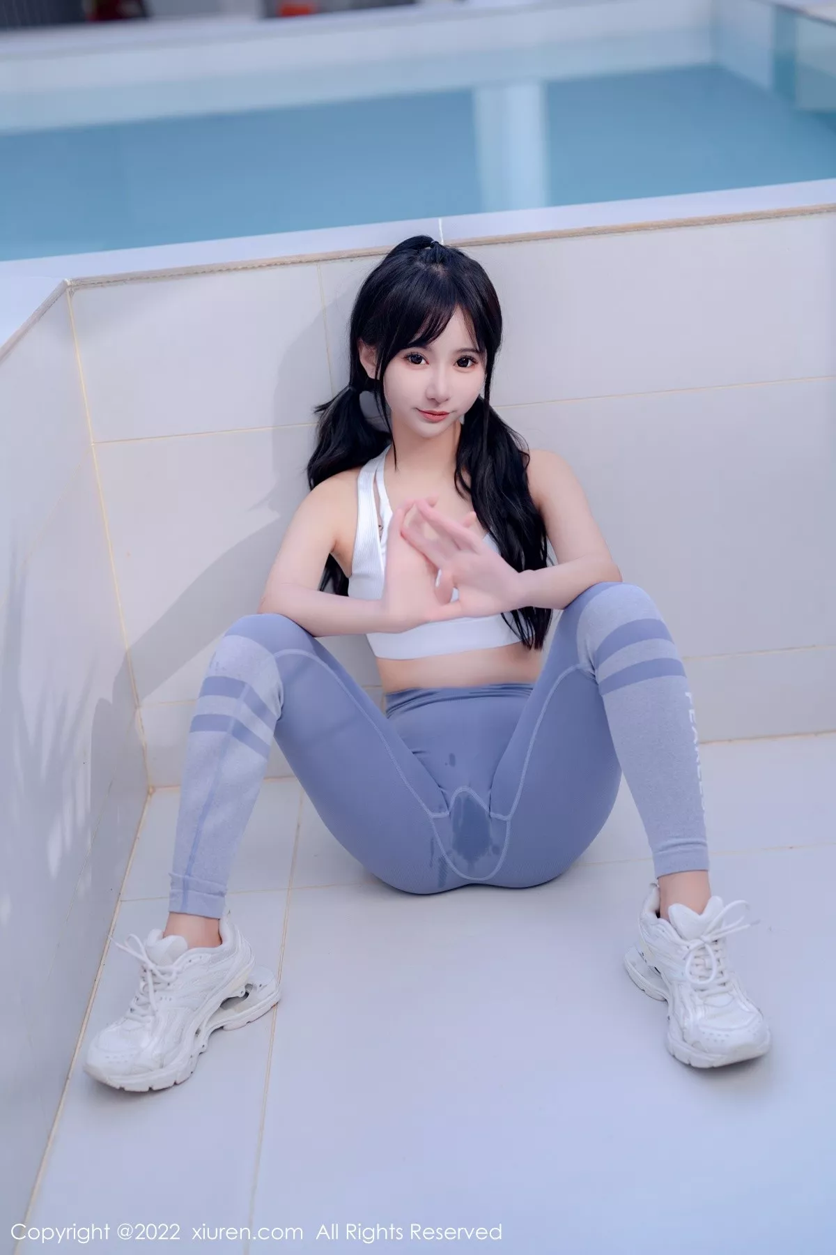 秀人集.com_[XiuRen秀人网]No.5463_女神小果冻儿大理旅拍私房性感运动服紧身秀完美身材诱惑写真55P