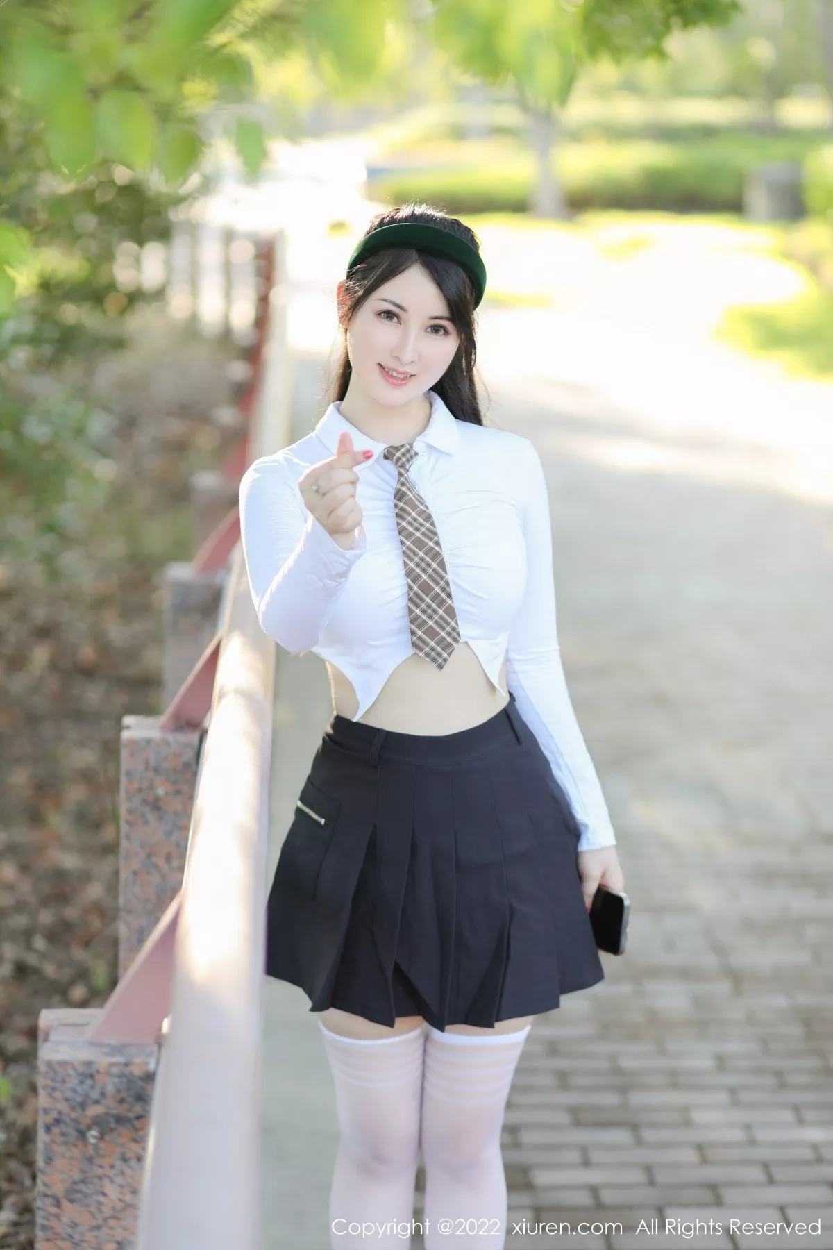 秀人集.com_[XiuRen秀人网]No.5512_模特诗诗kiki白色短T配黑短裙半脱露性感白色内衣丰满诱惑写真58P