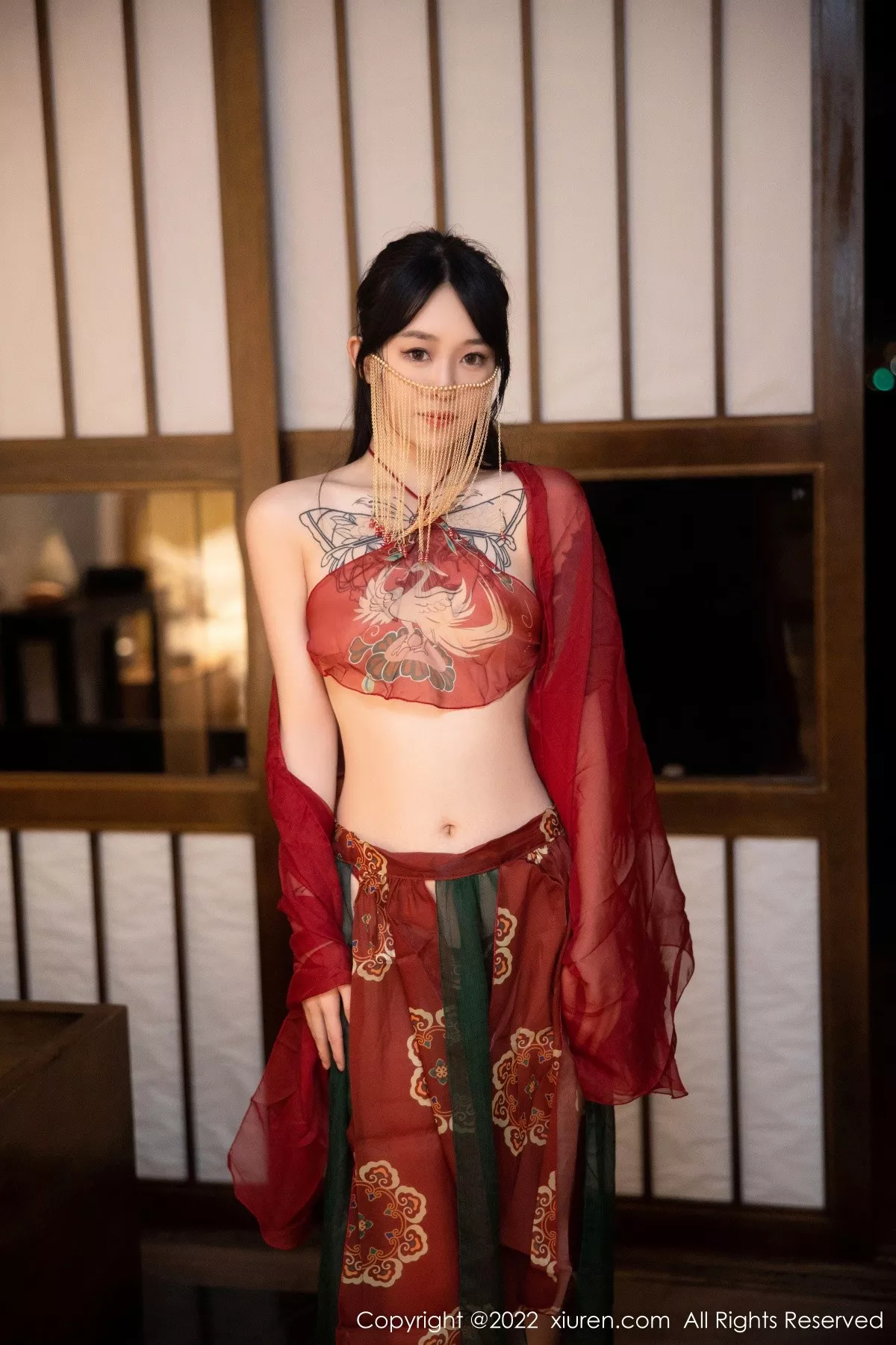 秀人集.com_[XiuRen秀人网]No.5527_模特奶瓶大理旅拍私房性感红色轻透古装服秀完美身材诱惑写真78P