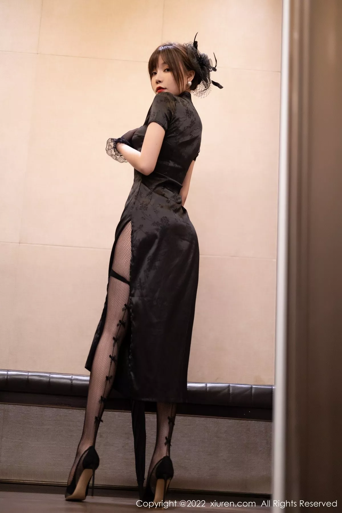 秀人集.com_[XiuRen秀人网]No.5532_女神徐莉芝Booty私房脱性感黑色旗袍露轻透蕾丝内衣诱惑写真79P