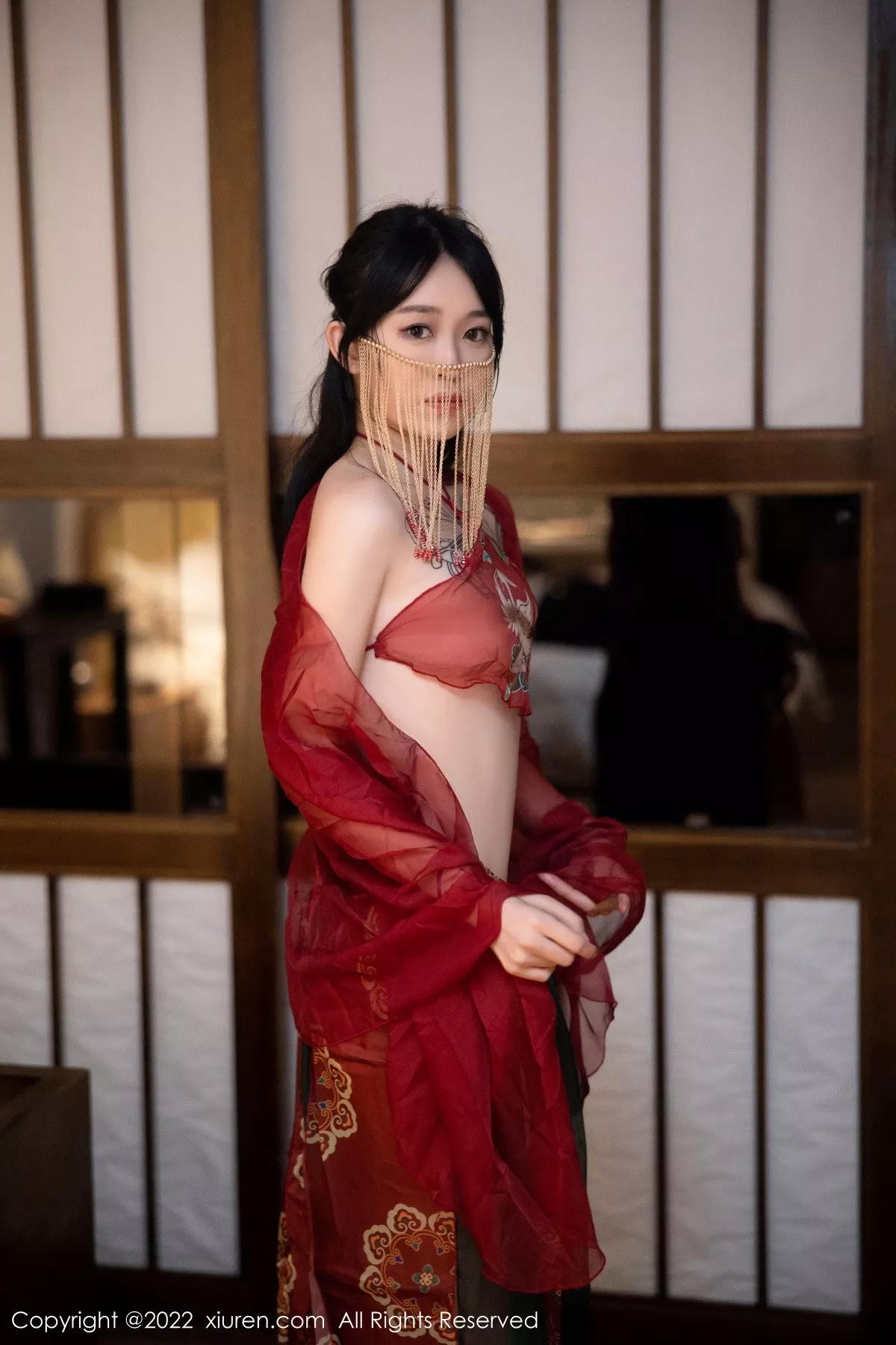 秀人集.com_[XiuRen秀人网]No.5527_模特奶瓶大理旅拍私房性感红色轻透古装服秀完美身材诱惑写真78P