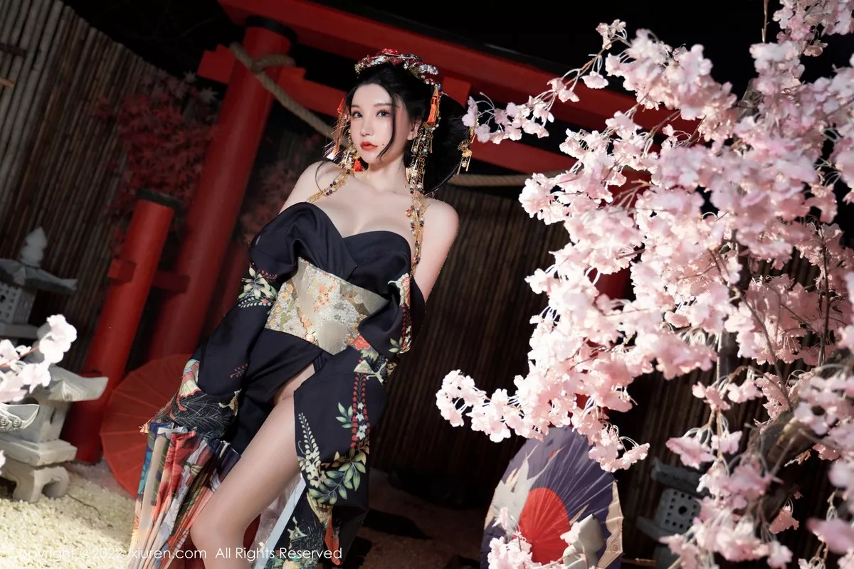 秀人集.com_[XiuRen秀人网]No.5537_女神周于希Sally宽衣解带主题日系风脱和服露翘臀美腿诱惑写真80P