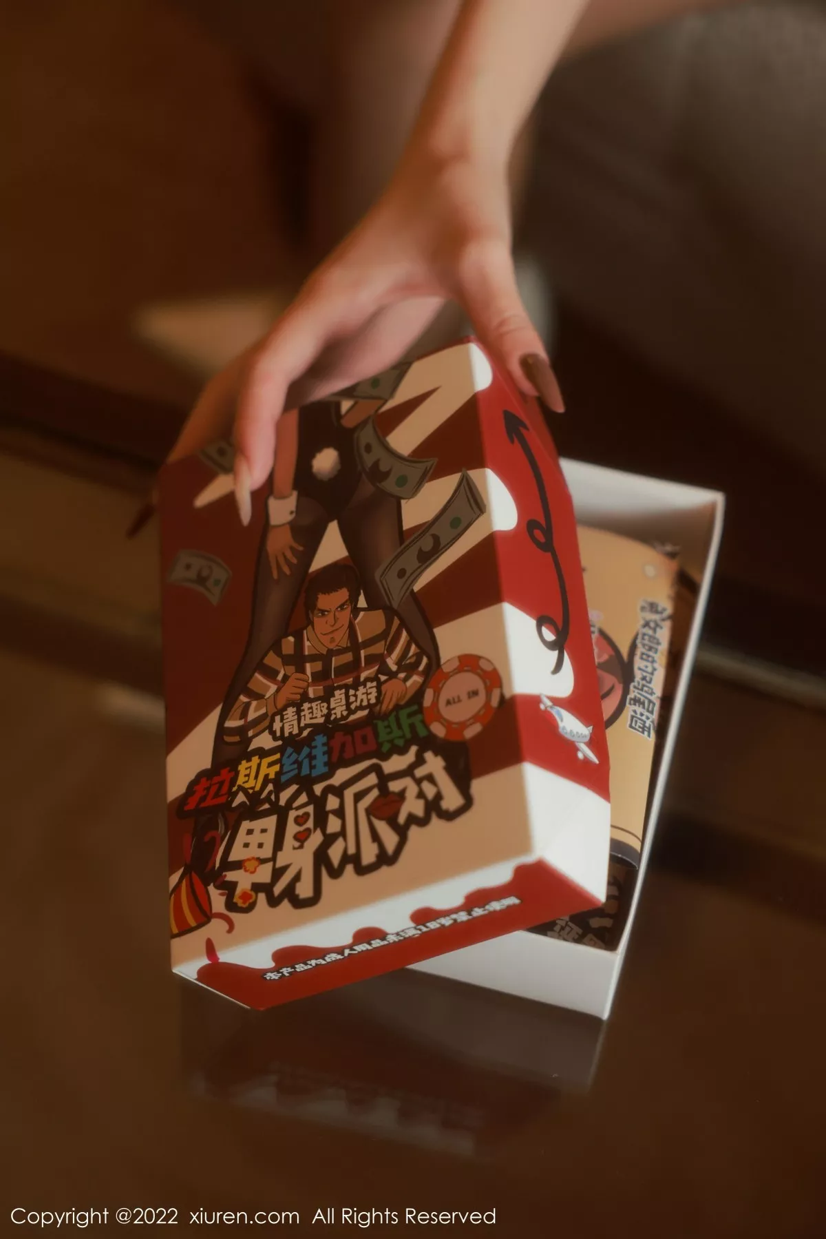 秀人集.com_[XiuRen秀人网]No.5542_模特hebe韩心雨澳门旅拍性感红色长裙配超薄黑丝迷人诱惑写真56P