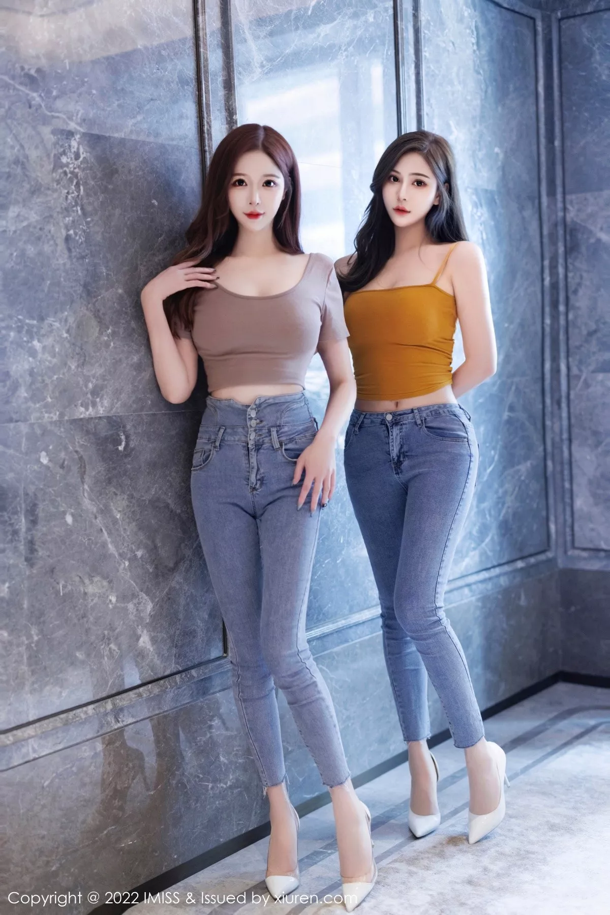 秀人集.com_[IMISS爱蜜社]Vol.697_模特合集女神Lavinia＆LindaLinda脱牛仔裤露性感内衣诱惑写真44P