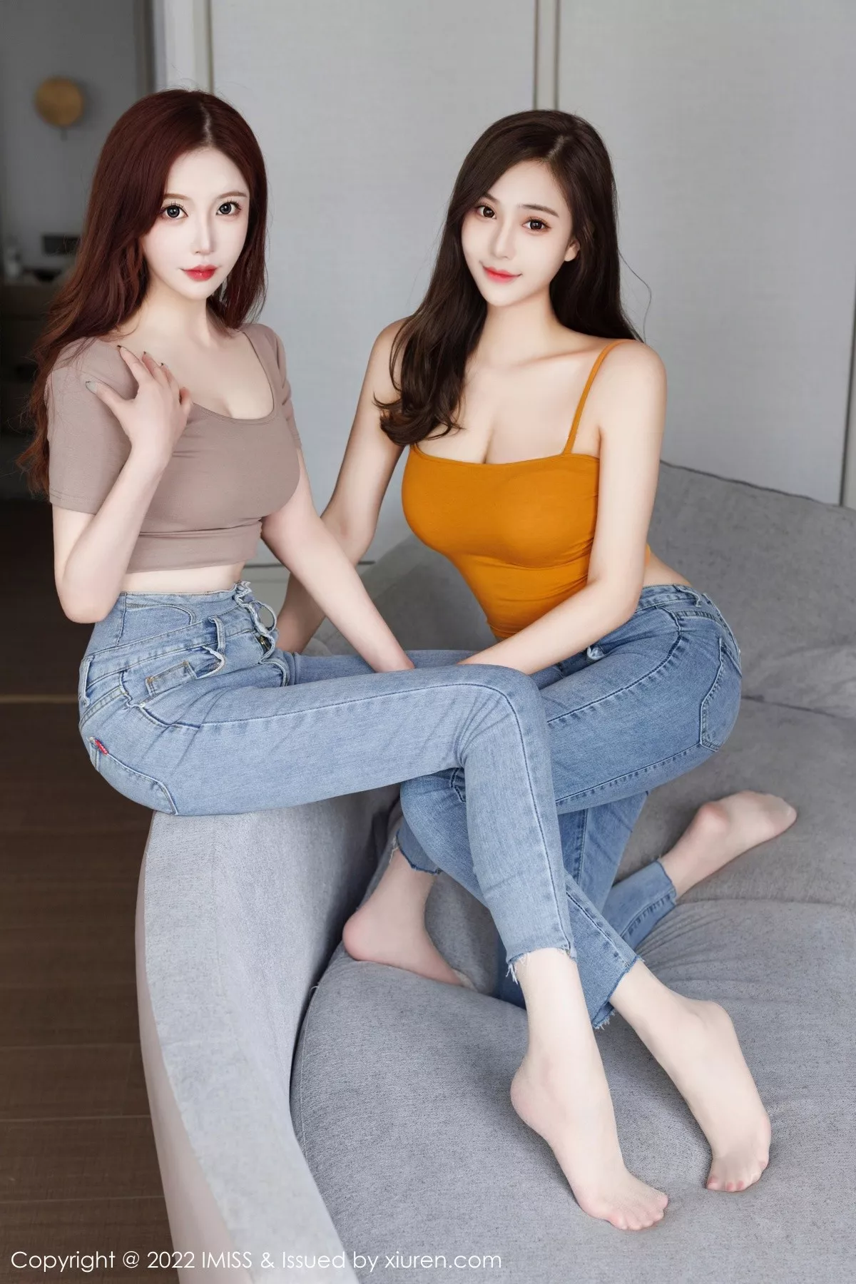 秀人集.com_[IMISS爱蜜社]Vol.697_模特合集女神Lavinia＆LindaLinda脱牛仔裤露性感内衣诱惑写真44P