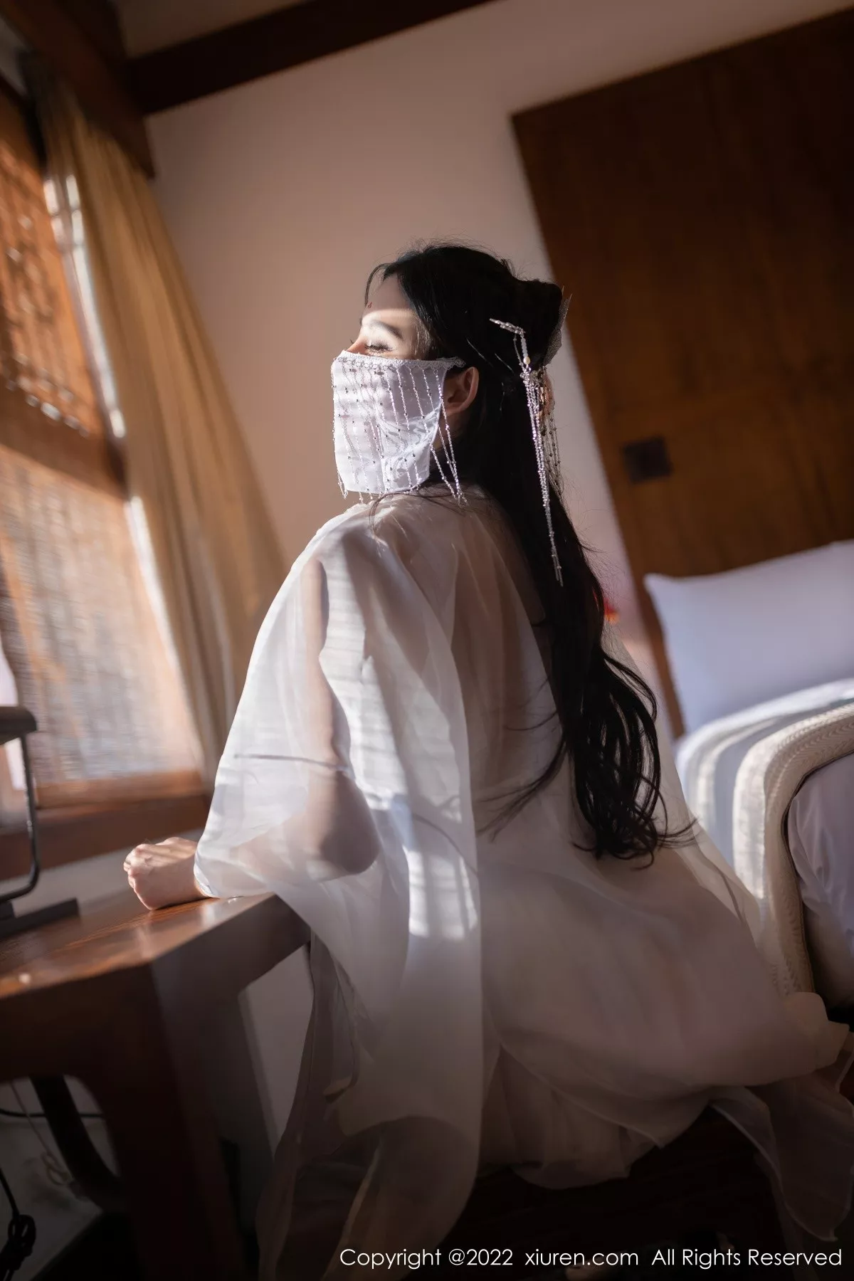 秀人集.com_[XiuRen秀人网]No.5573_模特就是阿朱啊嫦娥装扮中秋主题白色服饰秀曼妙身姿诱惑写真85P