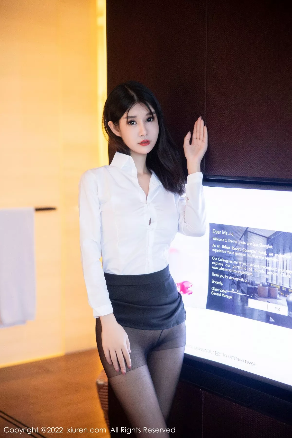 秀人集.com_[XiuRen秀人网]No.5578_模特夏沫沫tifa性感白衬衣配黑色短裙露超薄黑丝完美诱惑写真74P