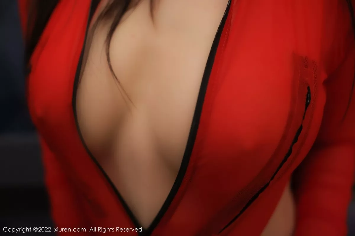 秀人集.com_[XiuRen秀人网]No.5591_模特顾乔楠Cora私房床上性感红色高叉连体衣秀柔美身材诱惑写真89P