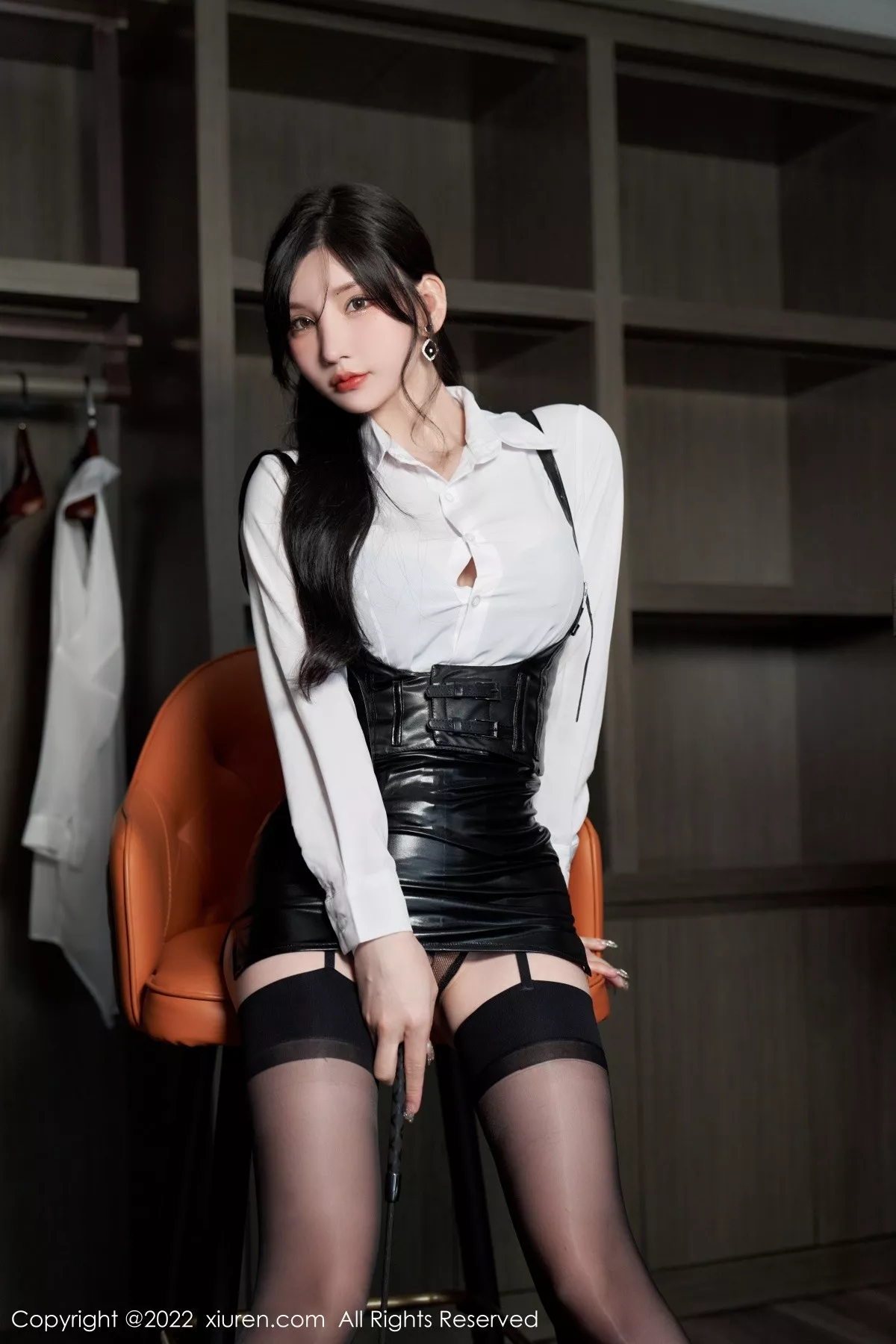 秀人集.com_[XiuRen秀人网]No.5602_女神周于希Sally性感白T配黑皮短裙露黑色蕾丝内衣完美诱惑写真90P