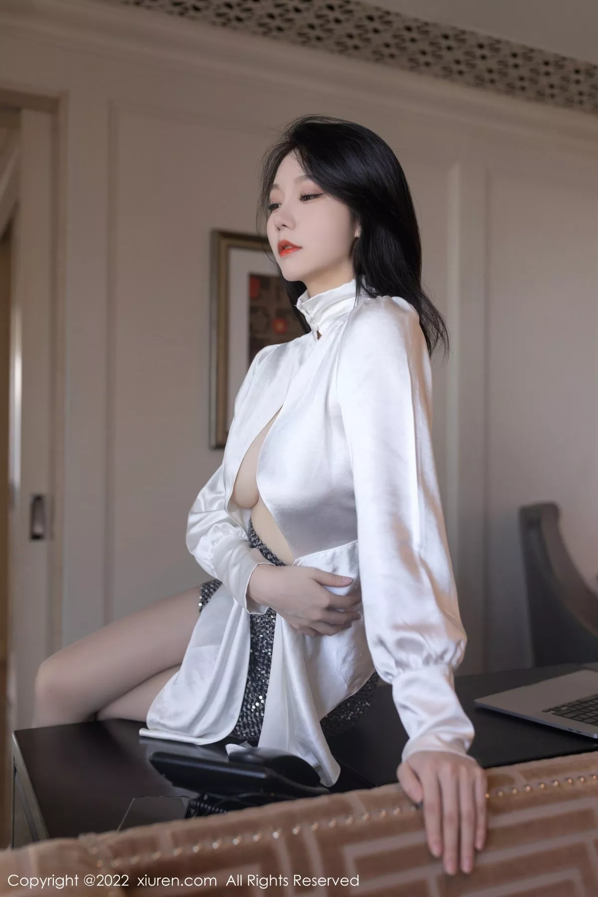 秀人集.com_[XiuRen秀人网]No.5480_模特安然anran白领装扮性感白色长T配短裙秀完美身材诱惑写真81P