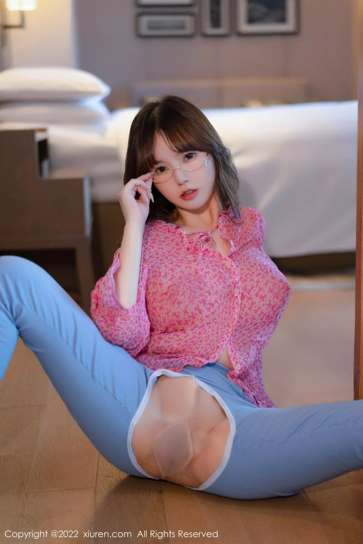 秀人集.com_[XiuRen秀人网]No.5488_模特张思允Nice粉红花纹衣配蓝色长裤半脱露无内肉丝诱惑写真59P