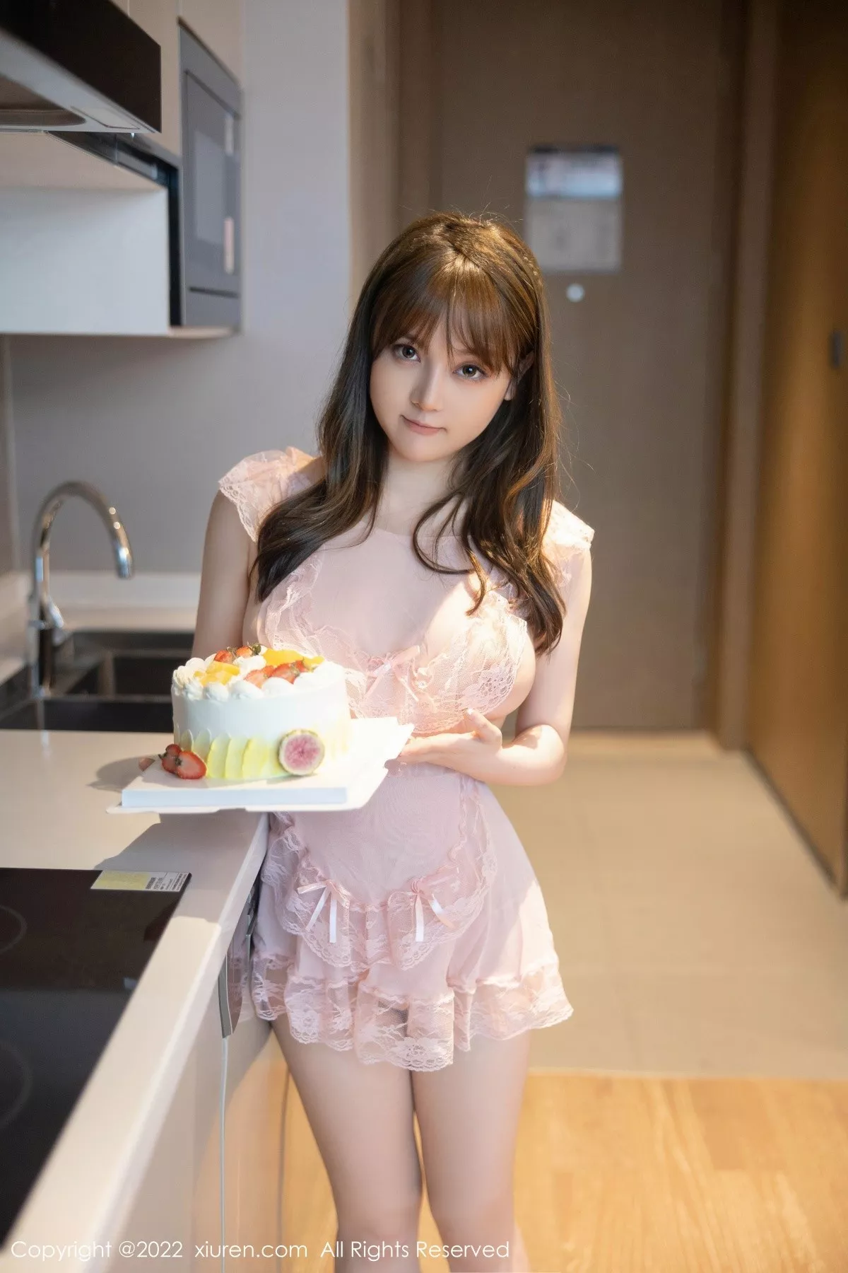 秀人集.com_[XiuRen秀人网]No.5497_模特豆瓣酱私房性感粉色轻透睡裙真空秀豪乳翘臀惹火诱惑写真90P