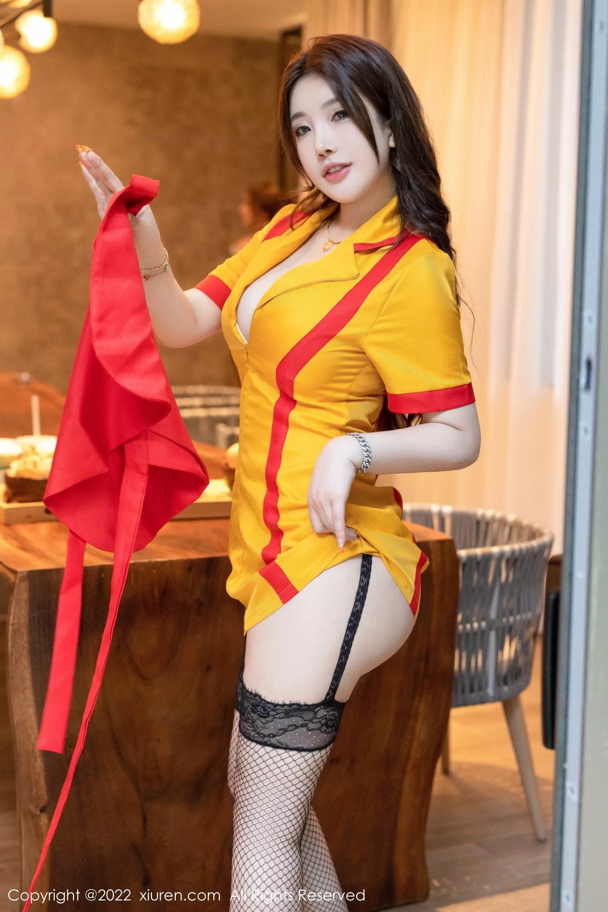 秀人集.com_[XiuRen秀人网]No.5509_模特小海臀Rena海南旅拍服务员制服秀丰满身材撩人诱惑写真56P