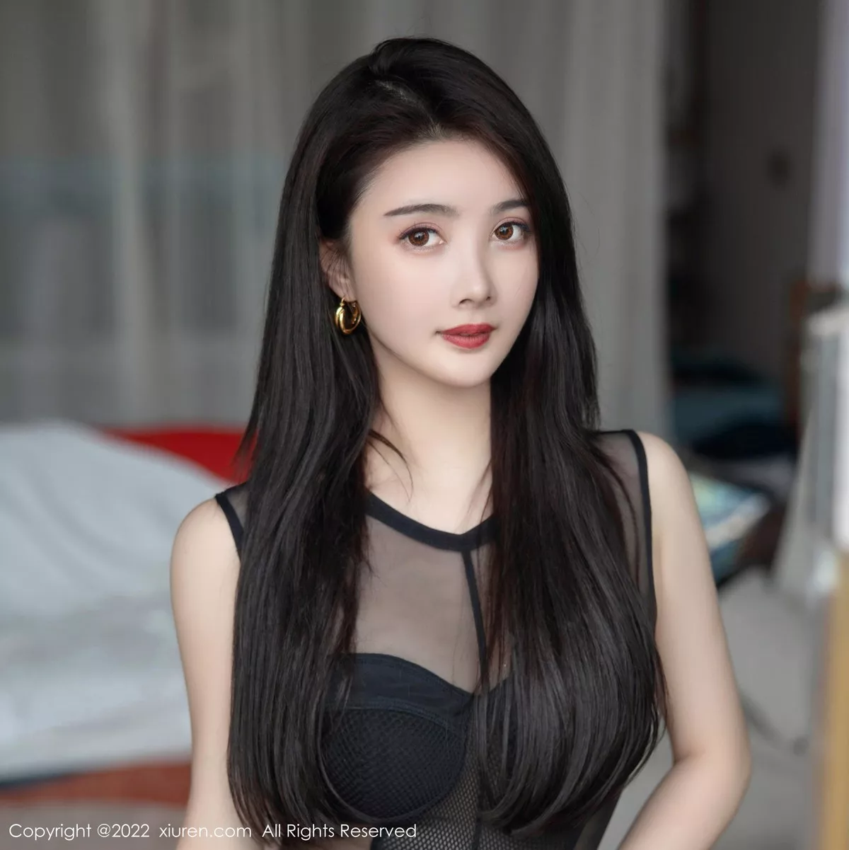 秀人集.com_[XiuRen秀人网]No.5505_模特Summer宝宝私房半脱露黑色轻透服饰秀曼妙身姿诱惑写真51P