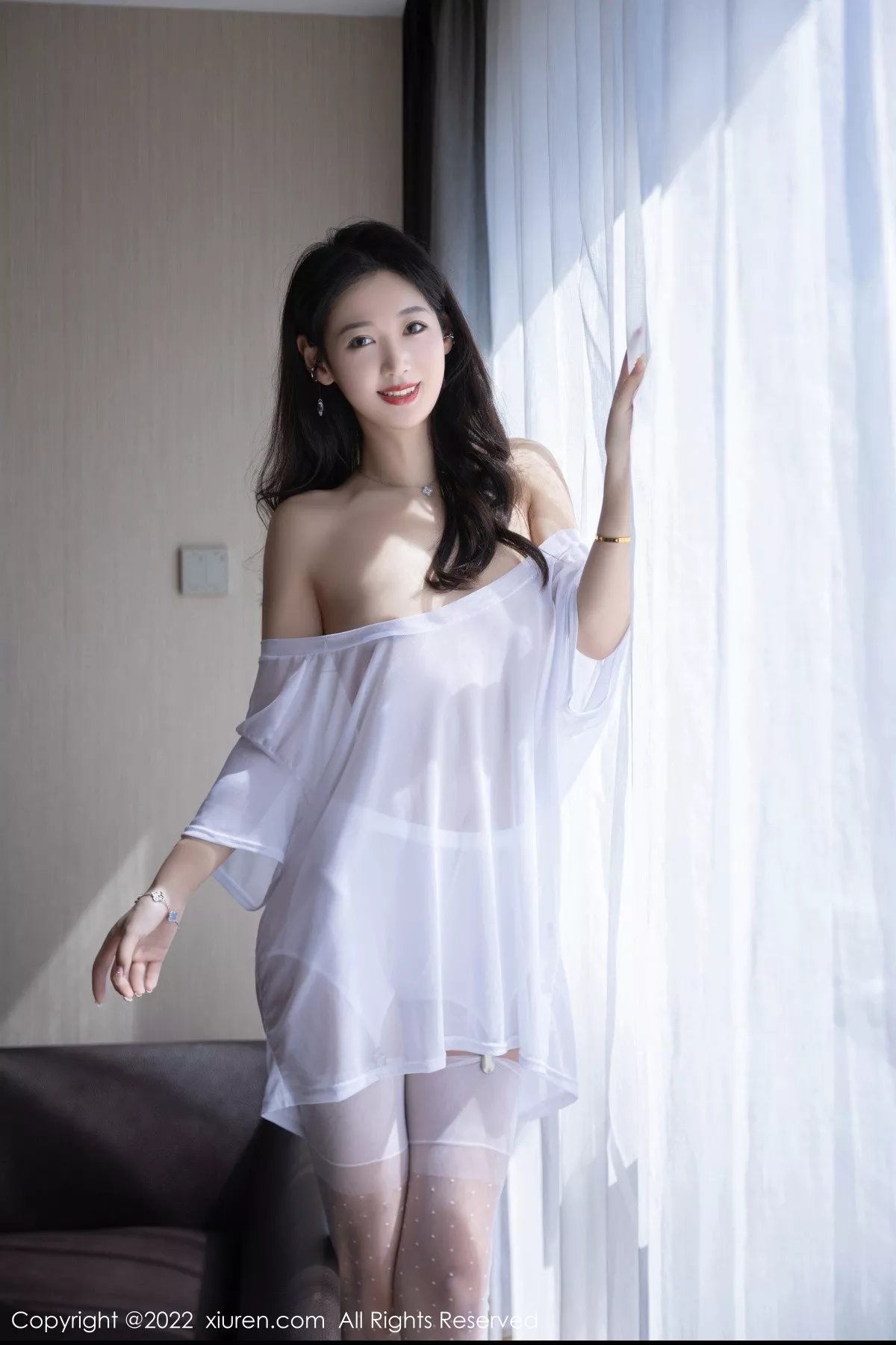 秀人集.com_[XiuRen秀人网]No.5644_模特唐安琪性感白色轻透连衣裙配白丝吊袜秀曼妙身姿诱惑写真83P