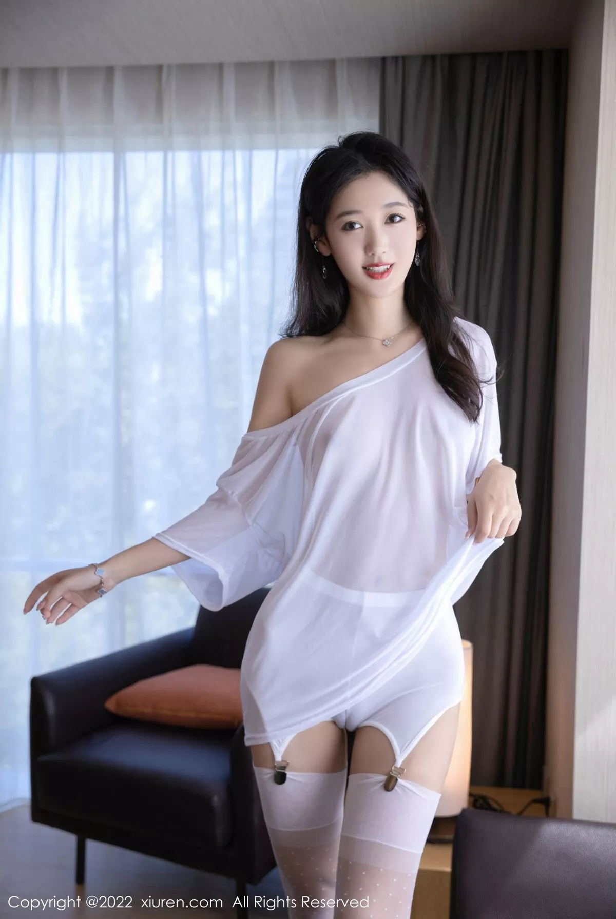 秀人集.com_[XiuRen秀人网]No.5644_模特唐安琪性感白色轻透连衣裙配白丝吊袜秀曼妙身姿诱惑写真83P