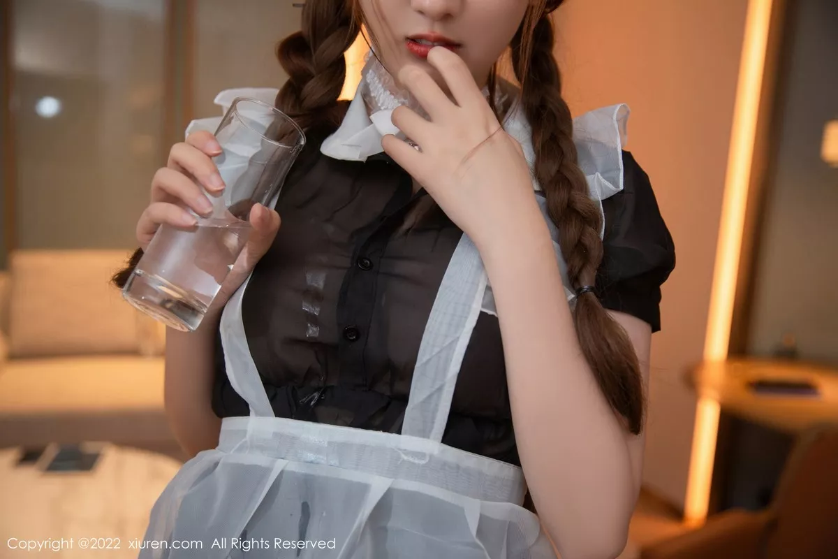 秀人集.com_[XiuRen秀人网]No.5654_模特江真真女仆角色扮演性感黑白围裙露丁字裤秀翘臀诱惑写真73P