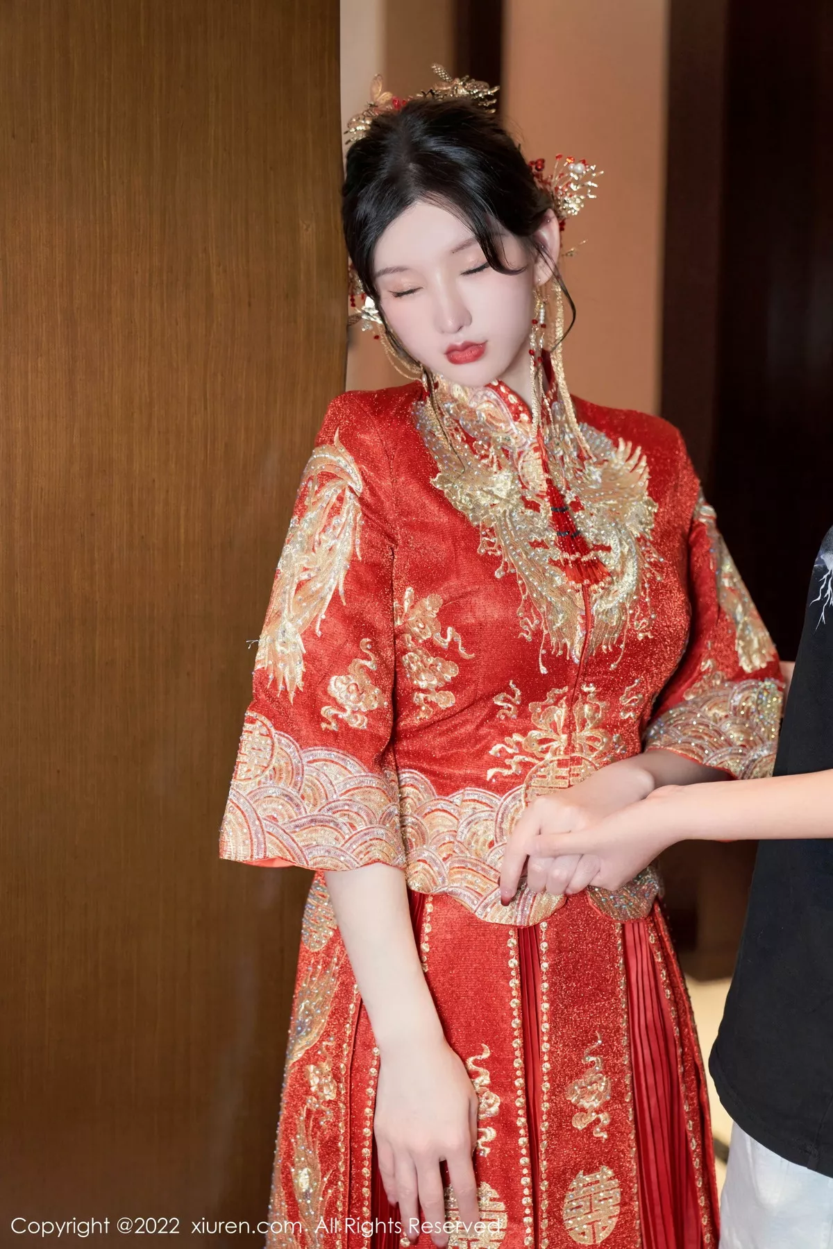 秀人集.com_[XiuRen秀人网]No.5675_女神周于希Sally私房脱新娘装露红色蕾丝内衣超薄肉丝诱惑写真80P