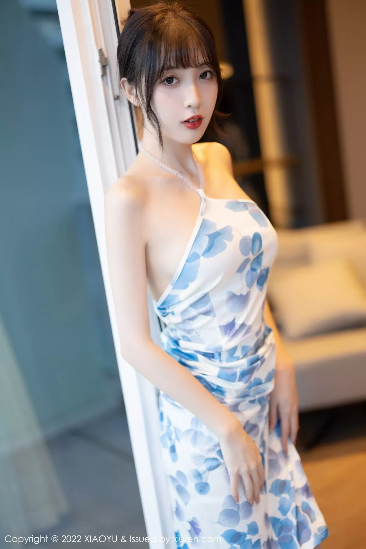 秀人集.com_[XiaoYu画语界]Vol.877_模特林星阑性感露肩带图案连衣短配超薄白丝袜秀美腿迷人写真85P