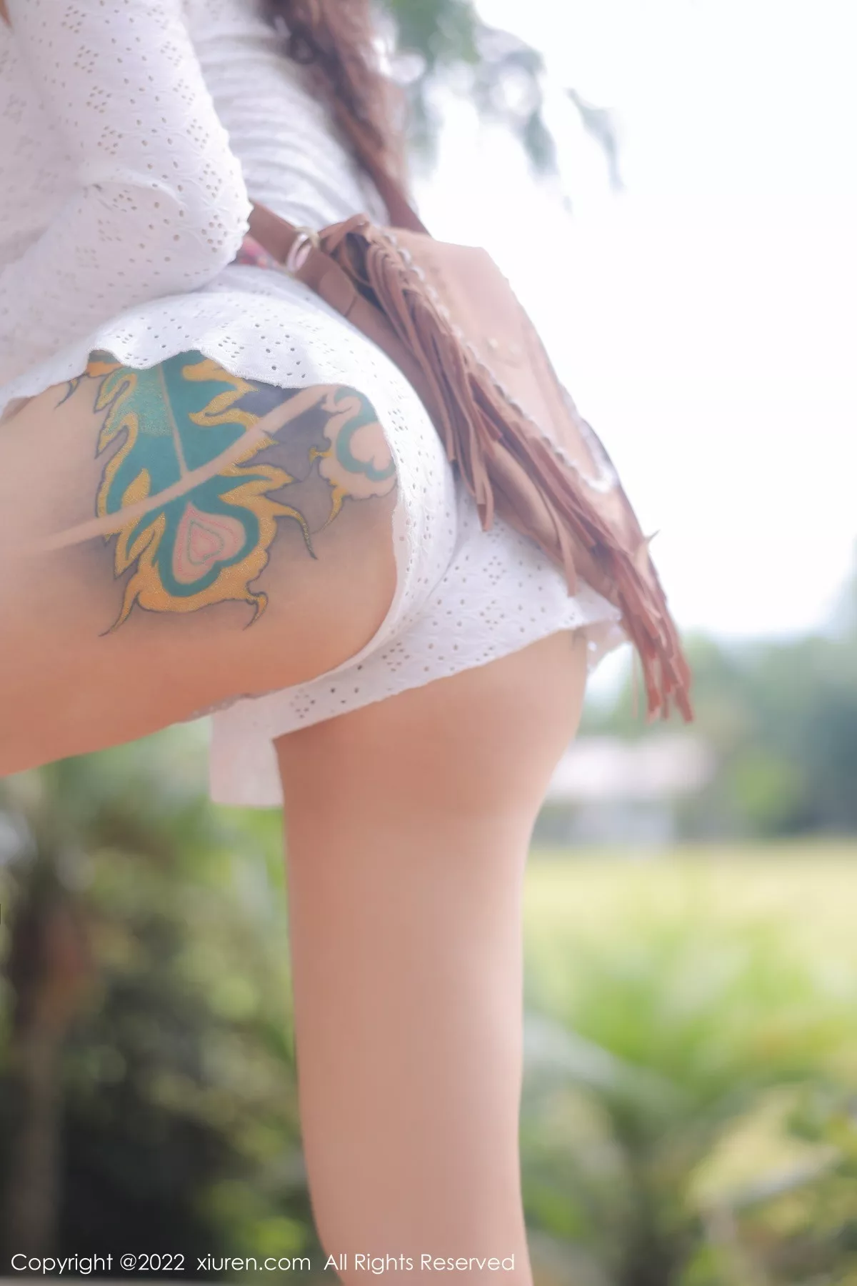秀人集.com_[XiuRen秀人网]No.5683_模特文静儿户外性感白色缕空服饰秀魔鬼身材浑圆翘臀诱惑写真84P