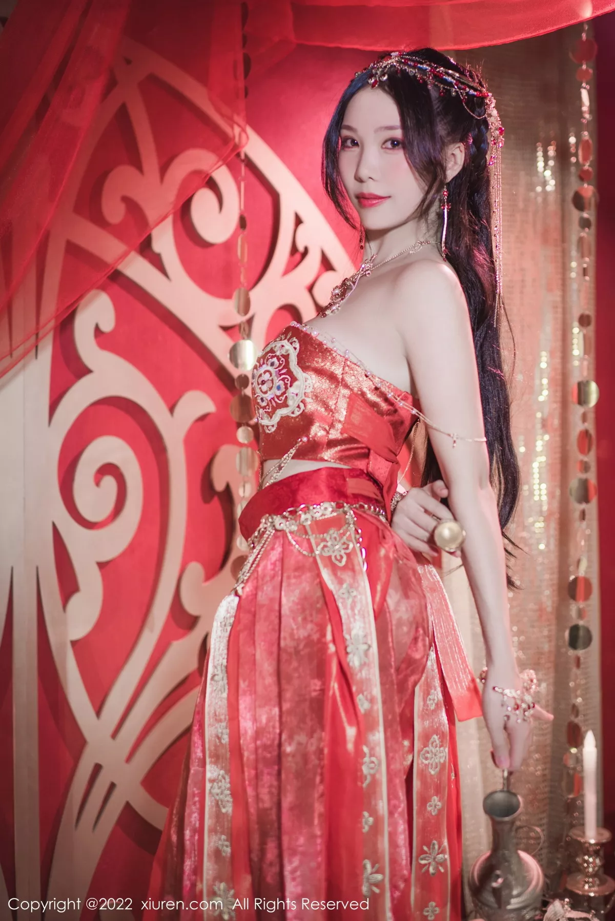 秀人集.com_[XiuRen秀人网]No.5699_模特利世性感西域舞娘扮演红色薄纱连衣裙秀曼妙身姿诱惑写真63P