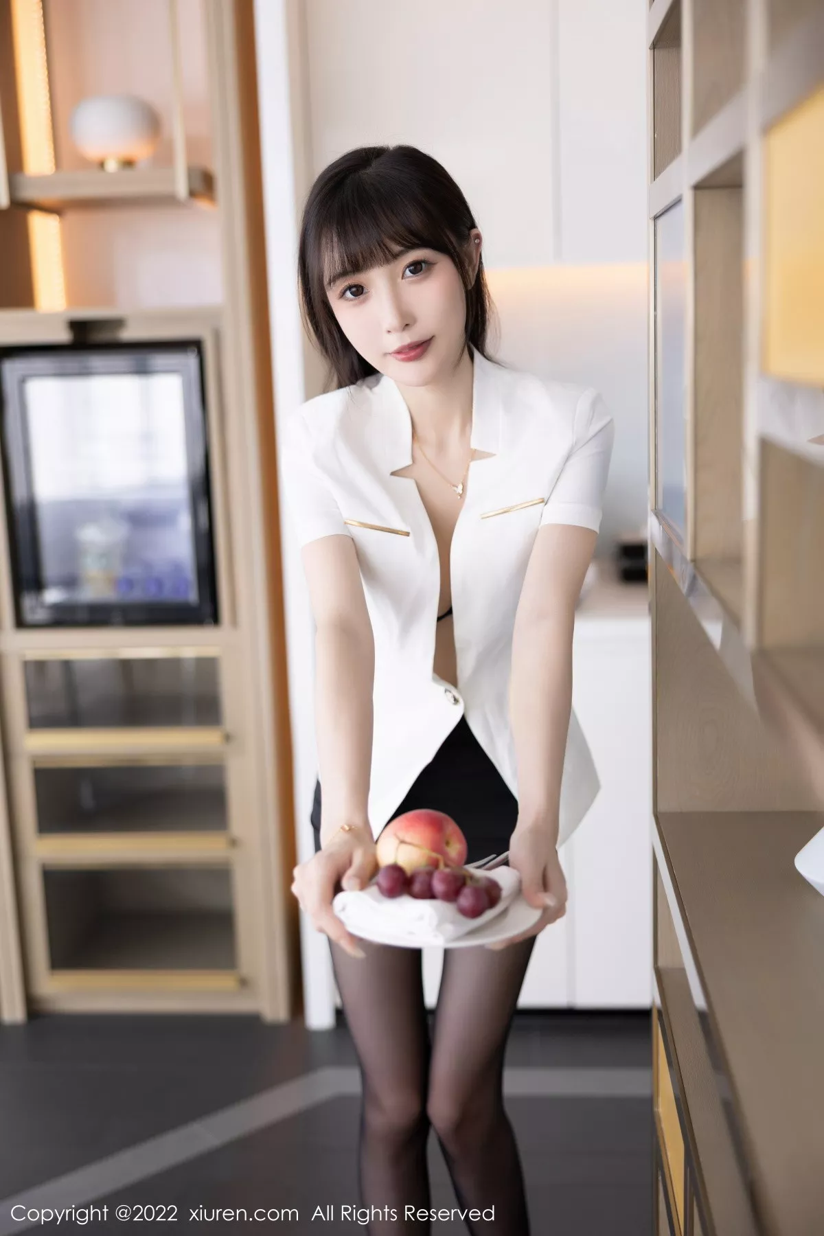 秀人集.com_[XiuRen秀人网]No.5700_模特林星阑白色上衣配黑短裙半脱露蓝色内衣超薄黑丝诱惑写真92P