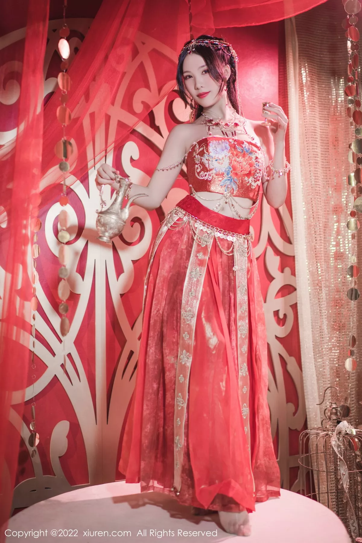 秀人集.com_[XiuRen秀人网]No.5699_模特利世性感西域舞娘扮演红色薄纱连衣裙秀曼妙身姿诱惑写真63P