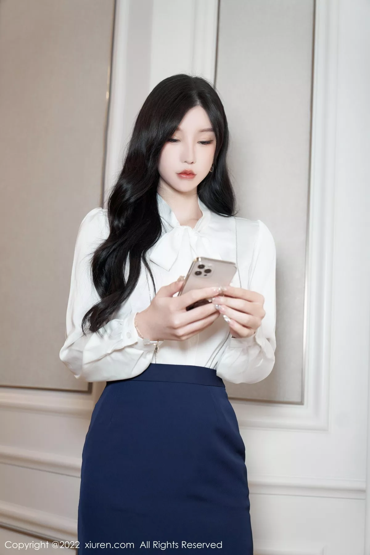 秀人集.com_[XiuRen秀人网]No.5716_女神周于希Sally白色上衣配蓝短裙半脱露橙色蕾丝内衣诱惑写真85P