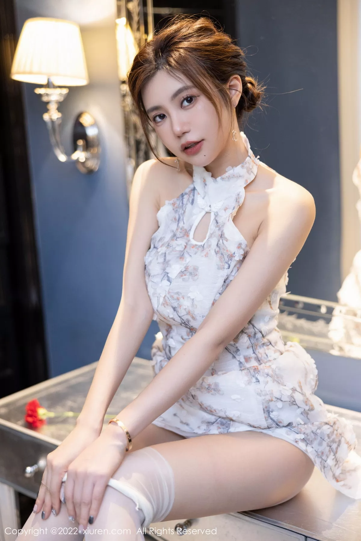 秀人集.com_[XiuRen秀人网]No.5713_女神绮里嘉ula心愿旅拍性感图案旗袍配开档白丝撩人诱惑写真97P