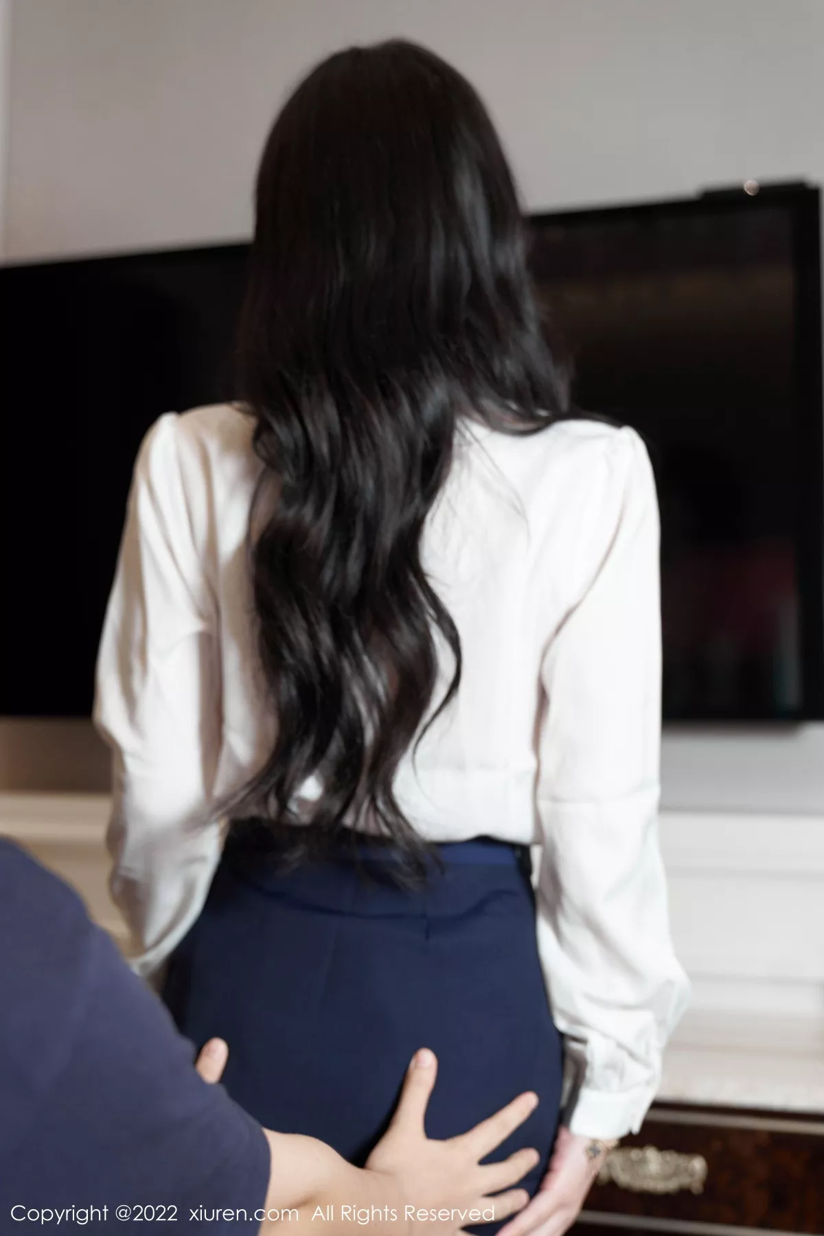 秀人集.com_[XiuRen秀人网]No.5716_女神周于希Sally白色上衣配蓝短裙半脱露橙色蕾丝内衣诱惑写真85P