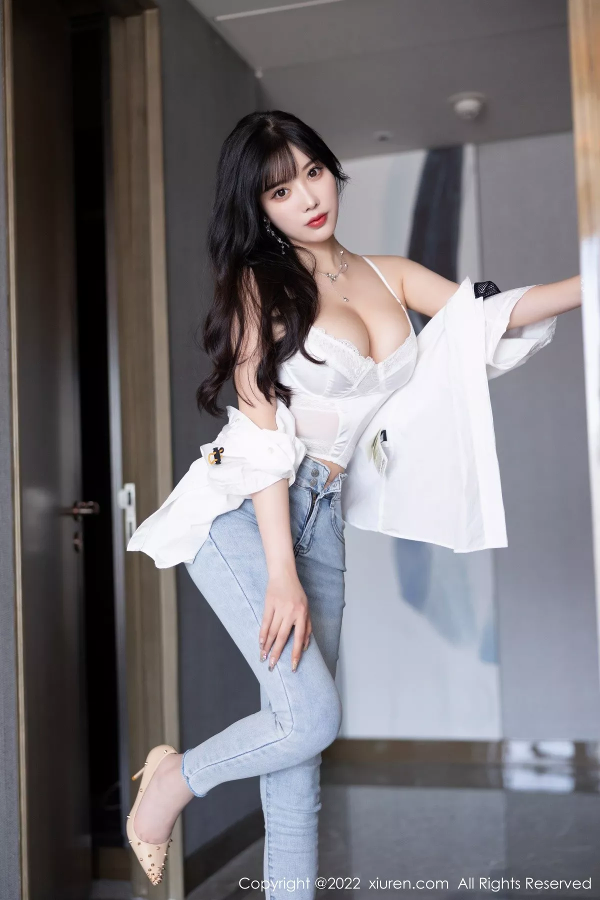 秀人集.com_[XiuRen秀人网]No.5614_女神杨晨晨Yome私房半脱露白色内衣配无内肉丝迷人诱惑写真83P