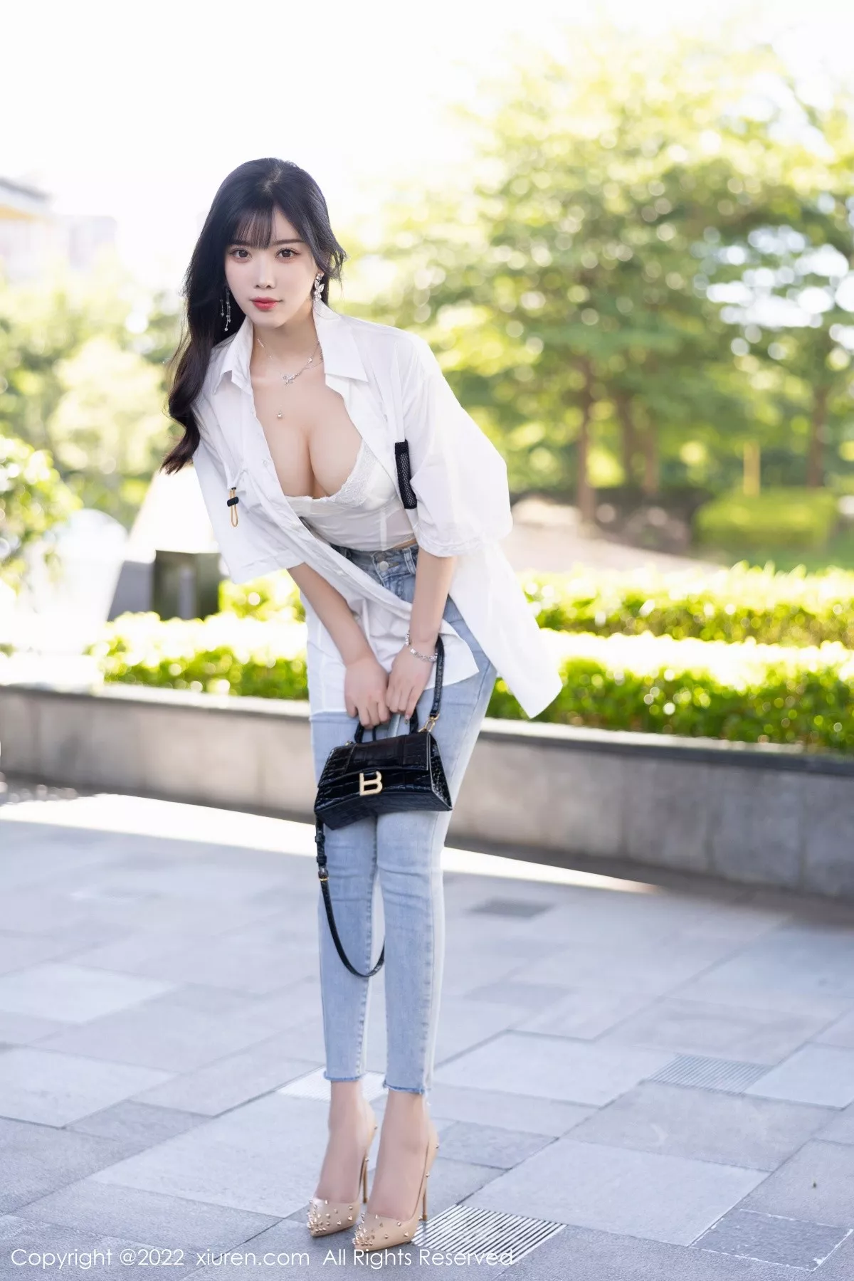 秀人集.com_[XiuRen秀人网]No.5614_女神杨晨晨Yome私房半脱露白色内衣配无内肉丝迷人诱惑写真83P