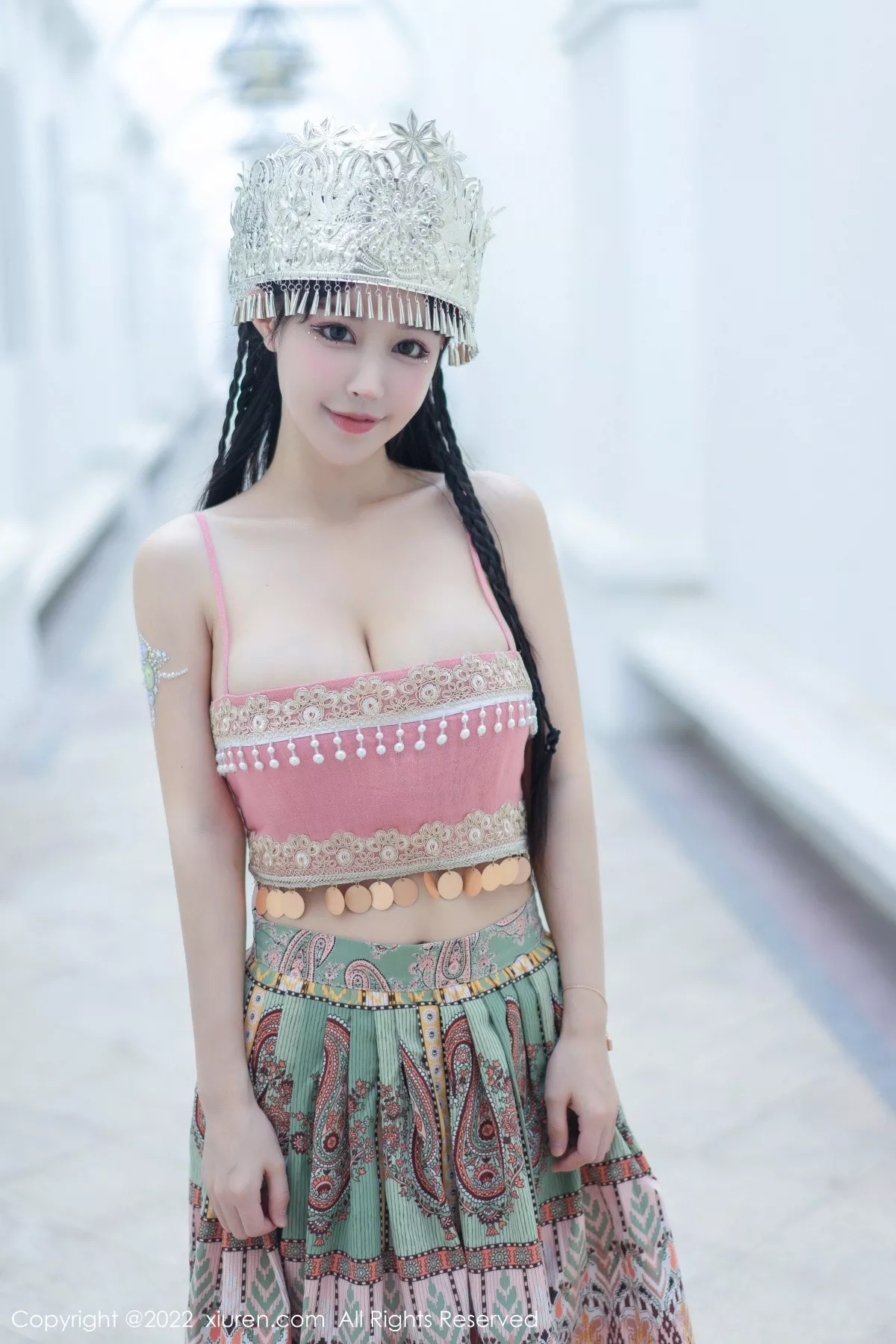 秀人集.com_[XiuRen秀人网]No.5615_女神朱可儿Flora民族服饰装扮性感粉色吊带露傲人豪乳诱惑写真70P