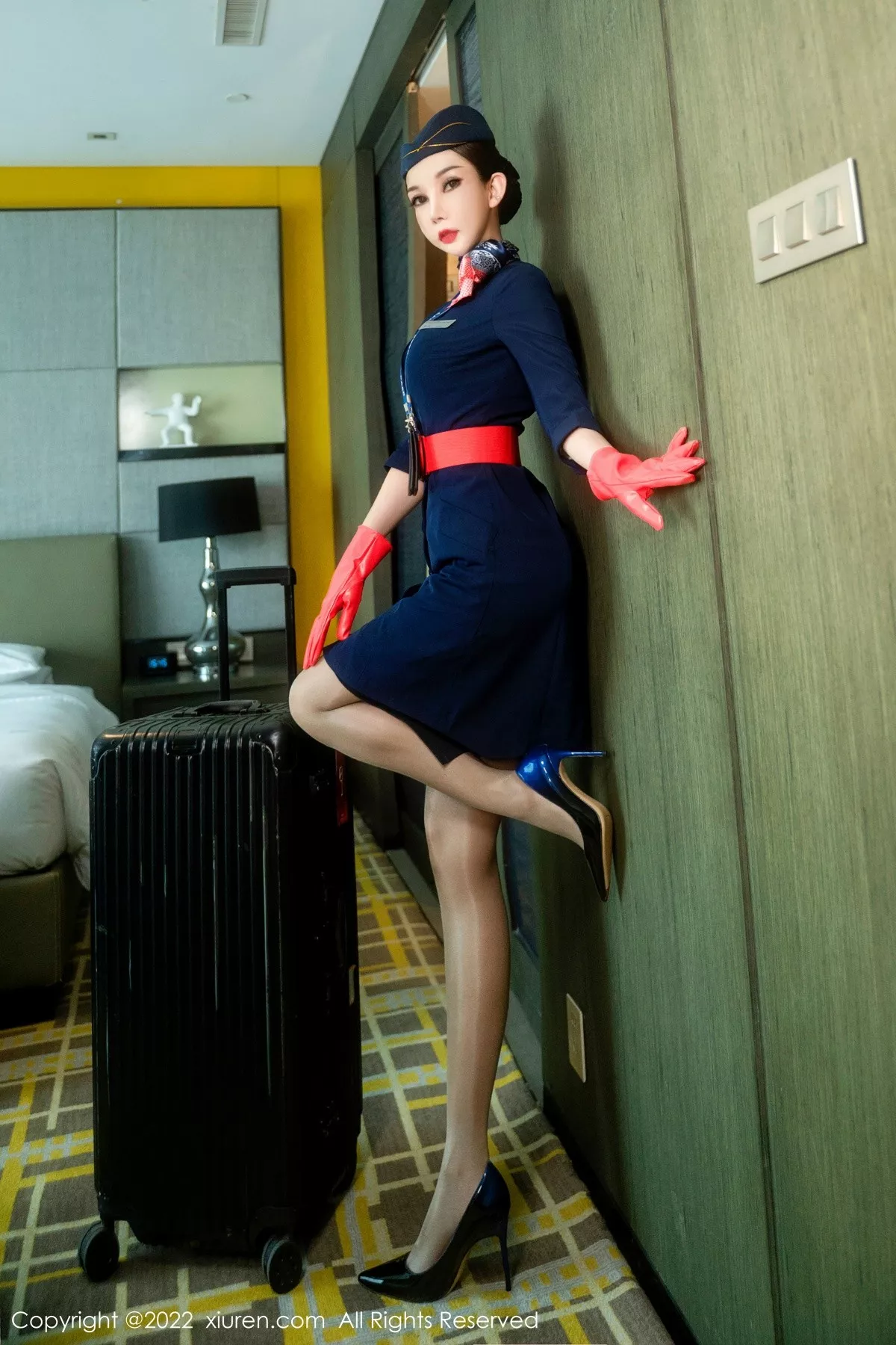 秀人集.com_[XiuRen秀人网]No.5609_模特陈怡曼御姐空乘系列私房半脱露透视内衣秀惹火身材诱惑写真61P