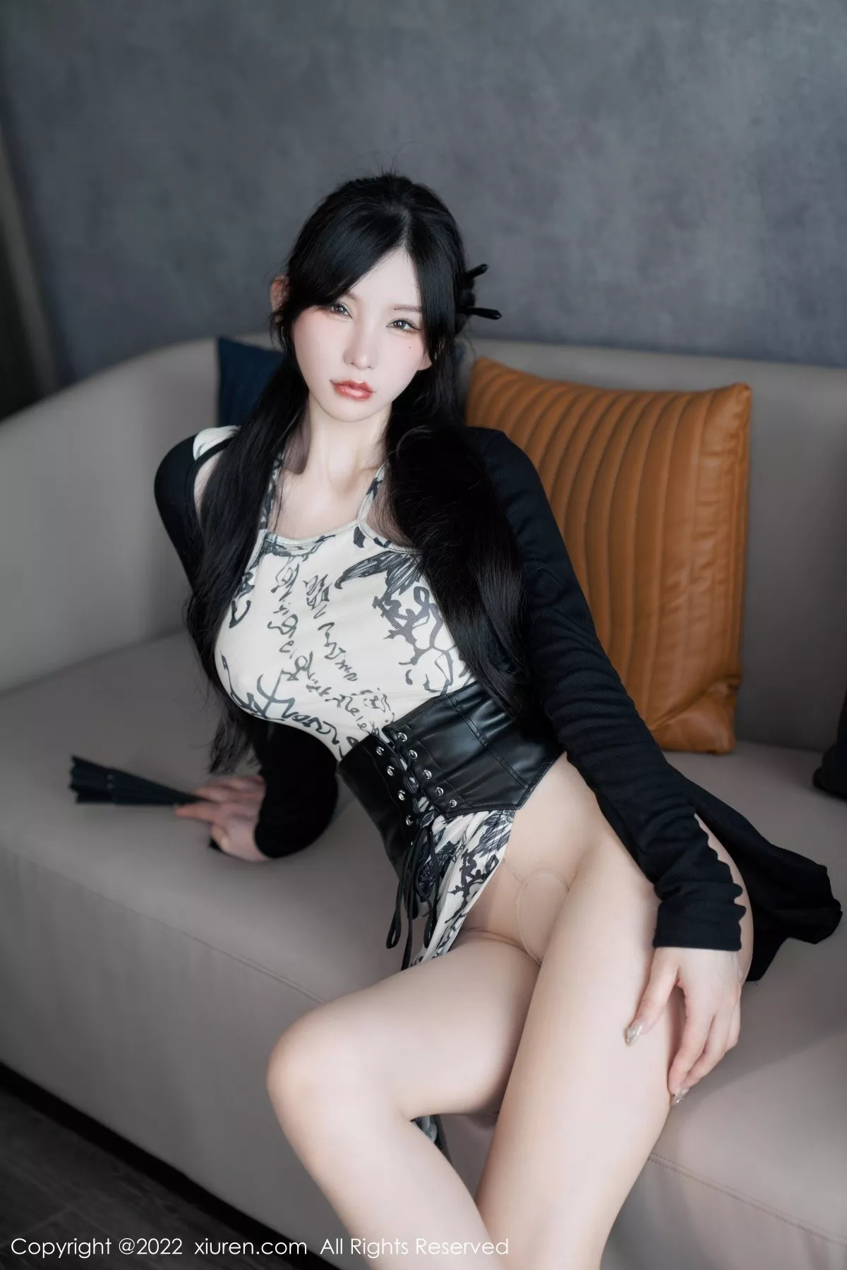 秀人集.com_[XiuRen秀人网]No.5623_女神周于希Sally性感拼色连衣裙配超薄开档肉丝绝美诱惑写真94P