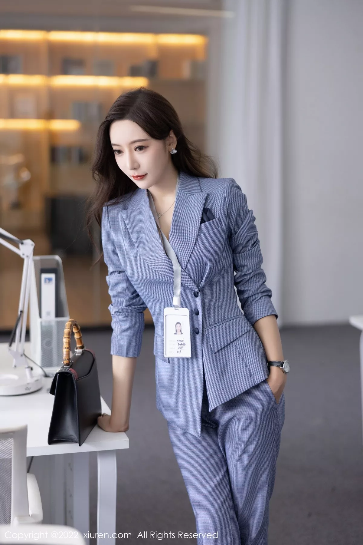 秀人集.com_[XiuRen秀人网]No.5629_女神王馨瑶yanni私房脱蓝灰职业装露性感黑色内衣丰满诱惑写真82P