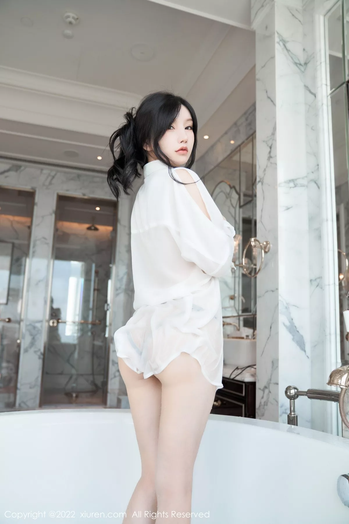 秀人集.com_[XiuRen秀人网]No.5638_女神周于希Sally心愿旅拍浴缸场景性感白色轻透衣湿身诱惑写真84P