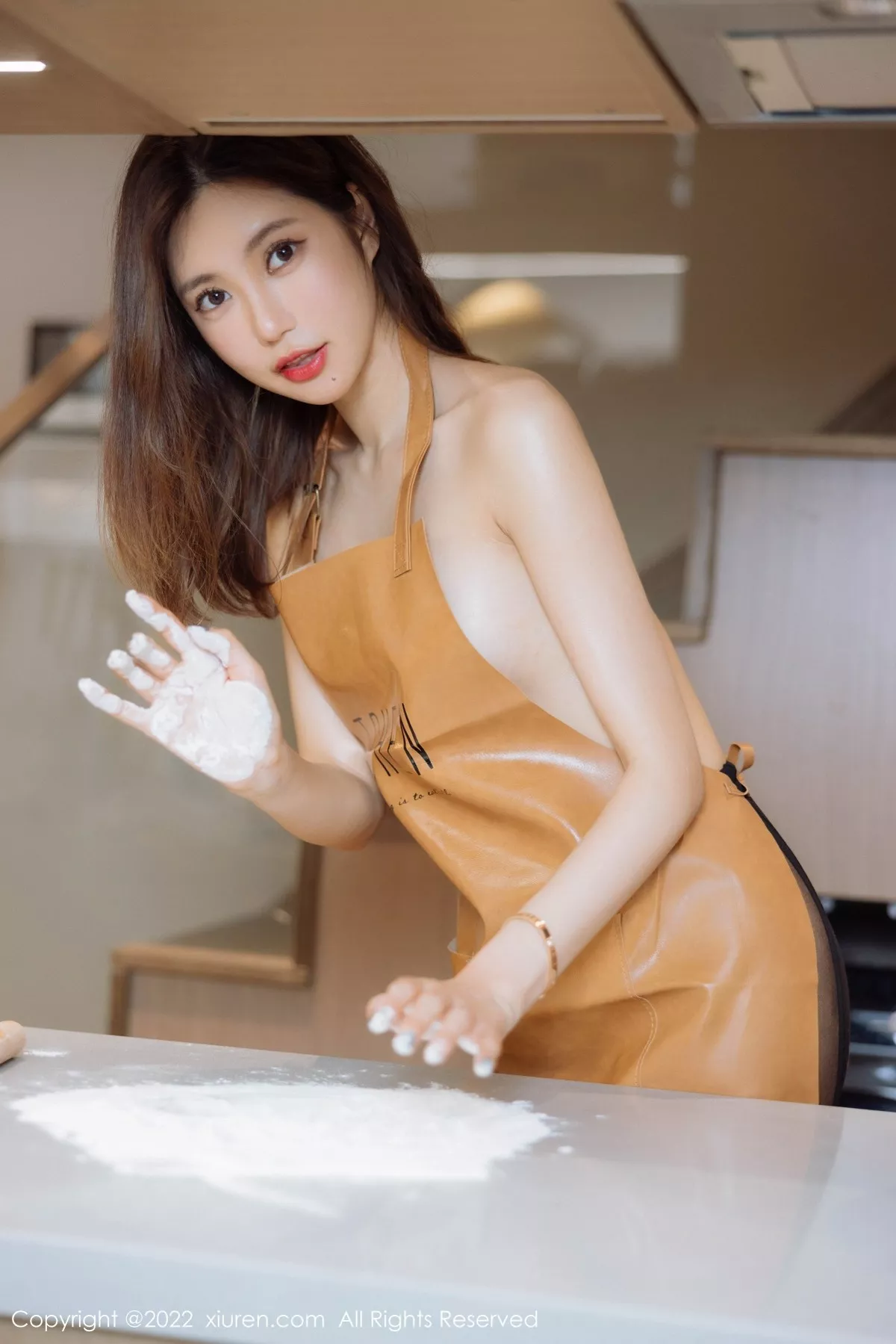 秀人集.com_[XiuRen秀人网]No.5634_女神绮里嘉ula淡粉色连衣短裙+性感真空厨娘围裙撩人诱惑写真63P