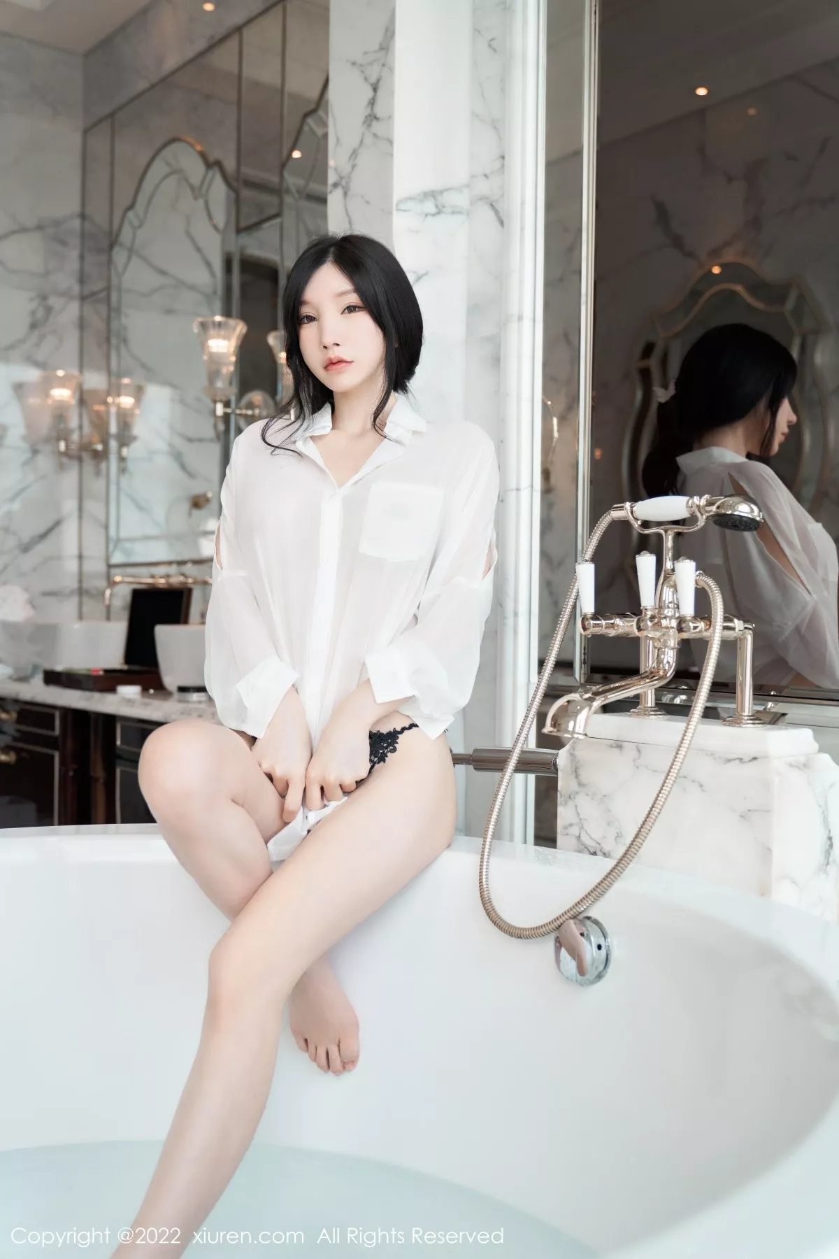 秀人集.com_[XiuRen秀人网]No.5638_女神周于希Sally心愿旅拍浴缸场景性感白色轻透衣湿身诱惑写真84P