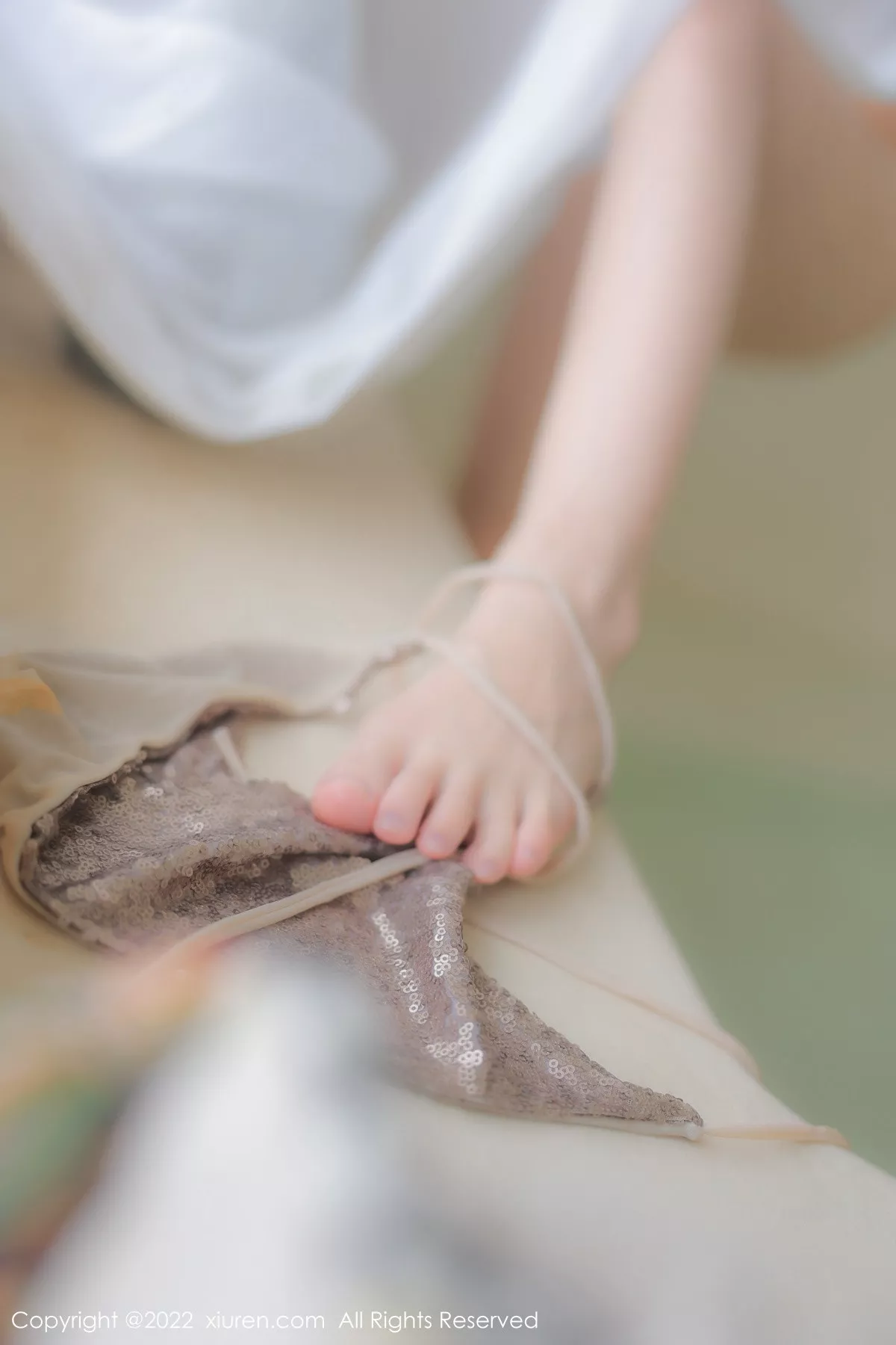 秀人集.com_[XiuRen秀人网]No.5788_女神朱可儿Flora大理旅拍浴池场景性感银灰比基尼惹火诱惑写真76P