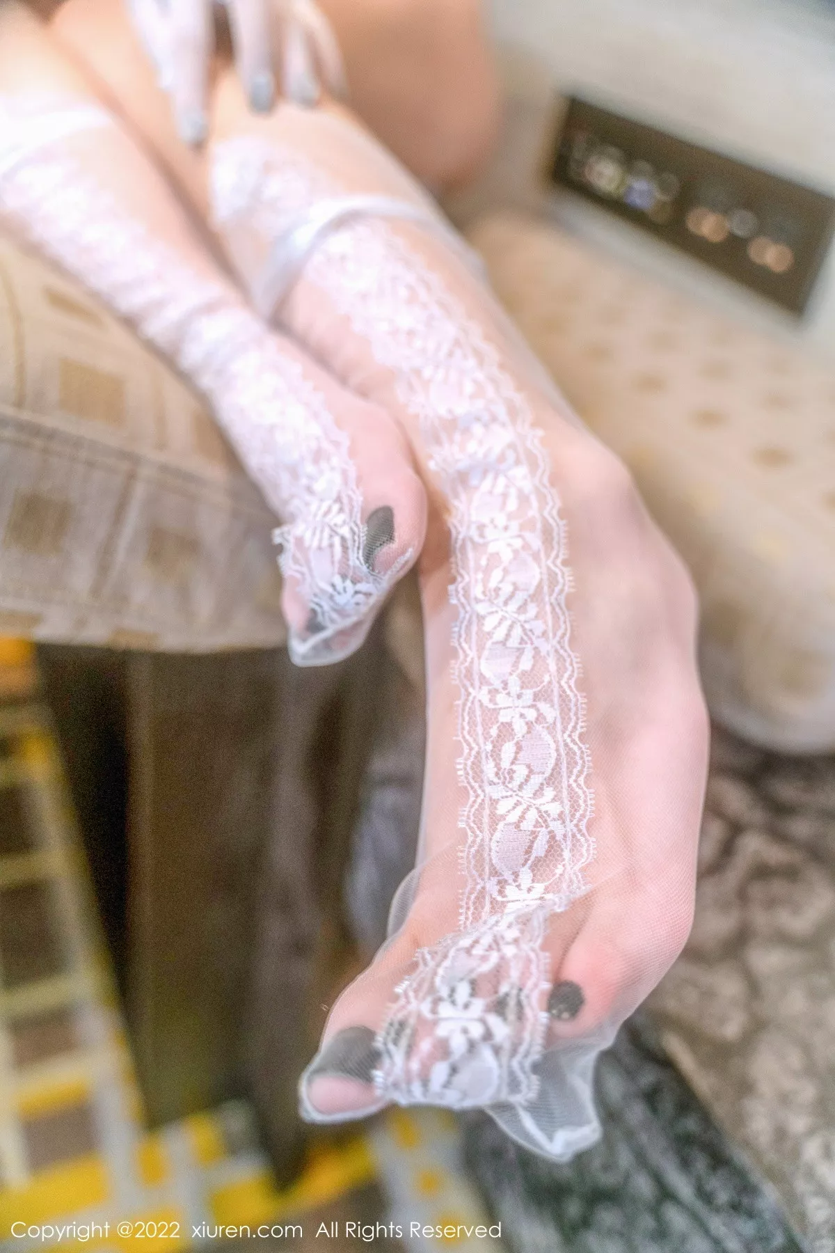 秀人集.com_[XiuRen秀人网]No.5784_长腿御姐陈怡曼性感黑色旗袍配超薄闪亮肉丝露蕾丝内衣诱惑写真65P